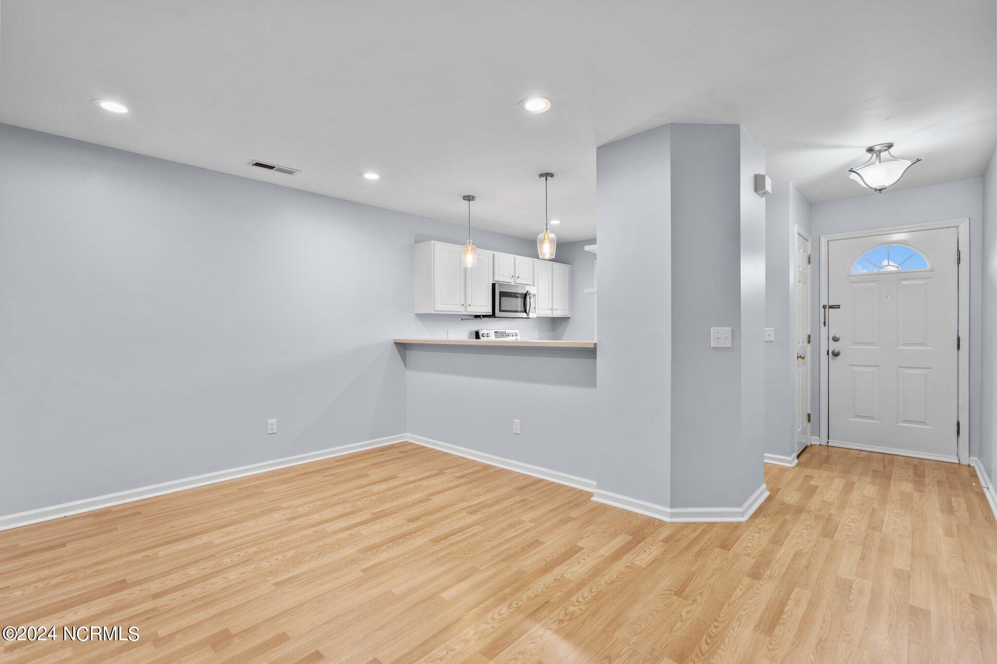 4613 Mcclelland Drive, F-201