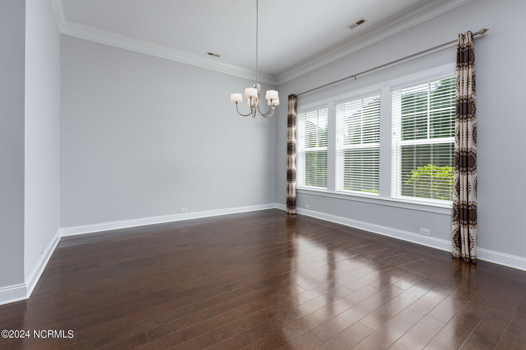 853 Bedminister Lane