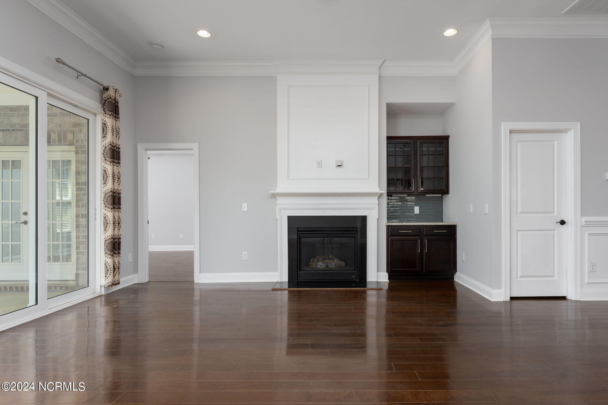 853 Bedminister Lane