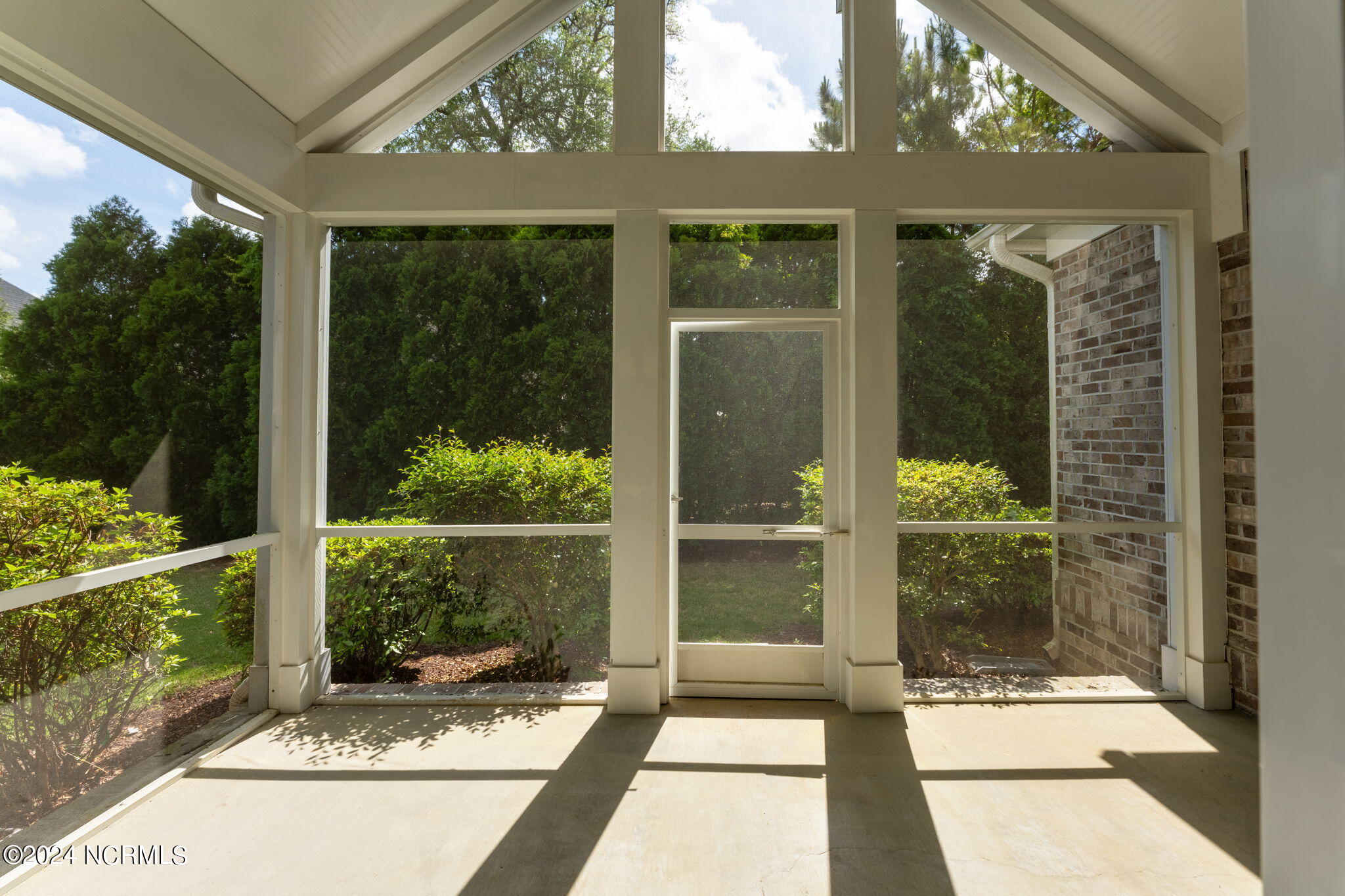 853 Bedminister Lane