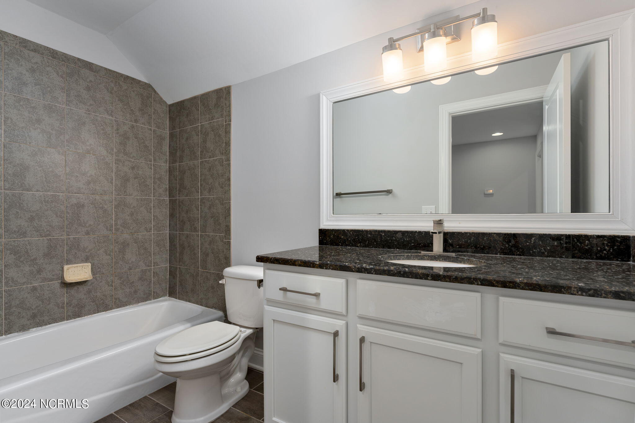 853 Bedminister Lane