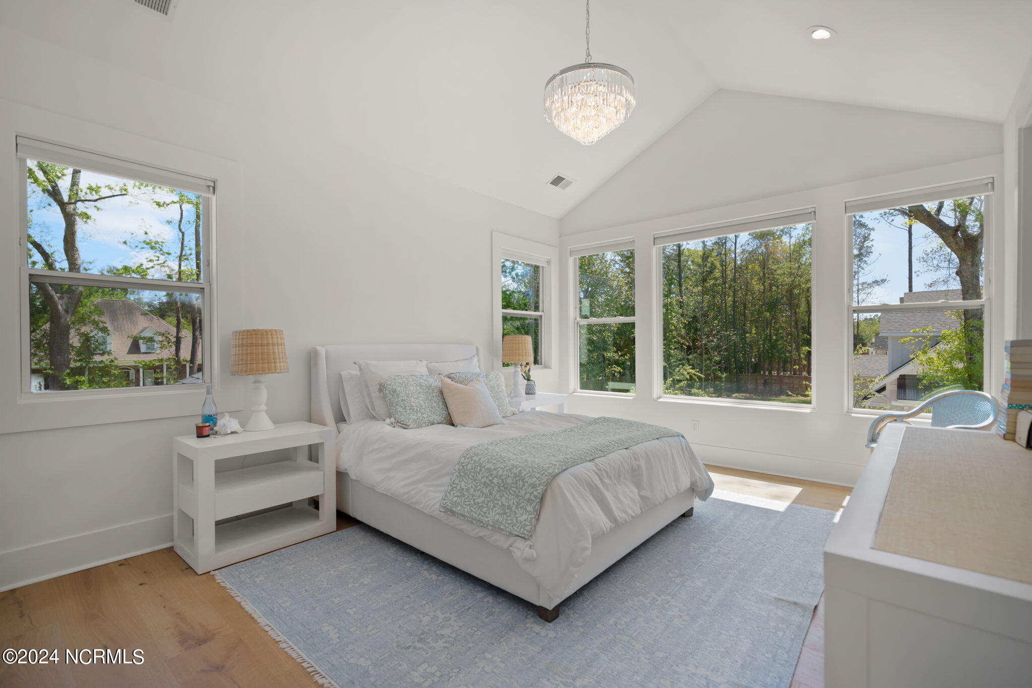 423 E Blackbeard Road