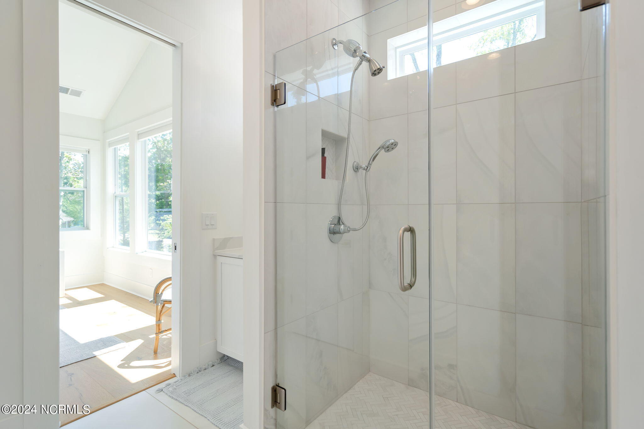 423 E Blackbeard Road