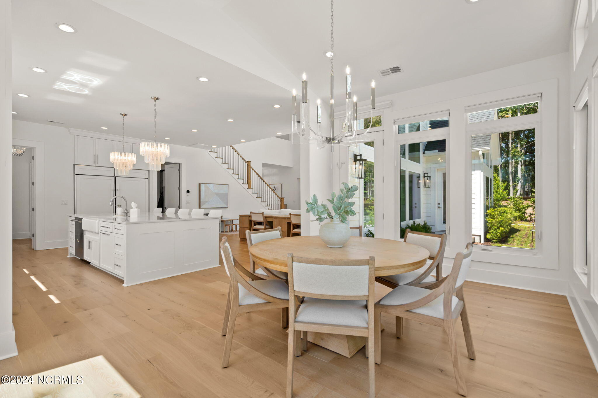 423 E Blackbeard Road