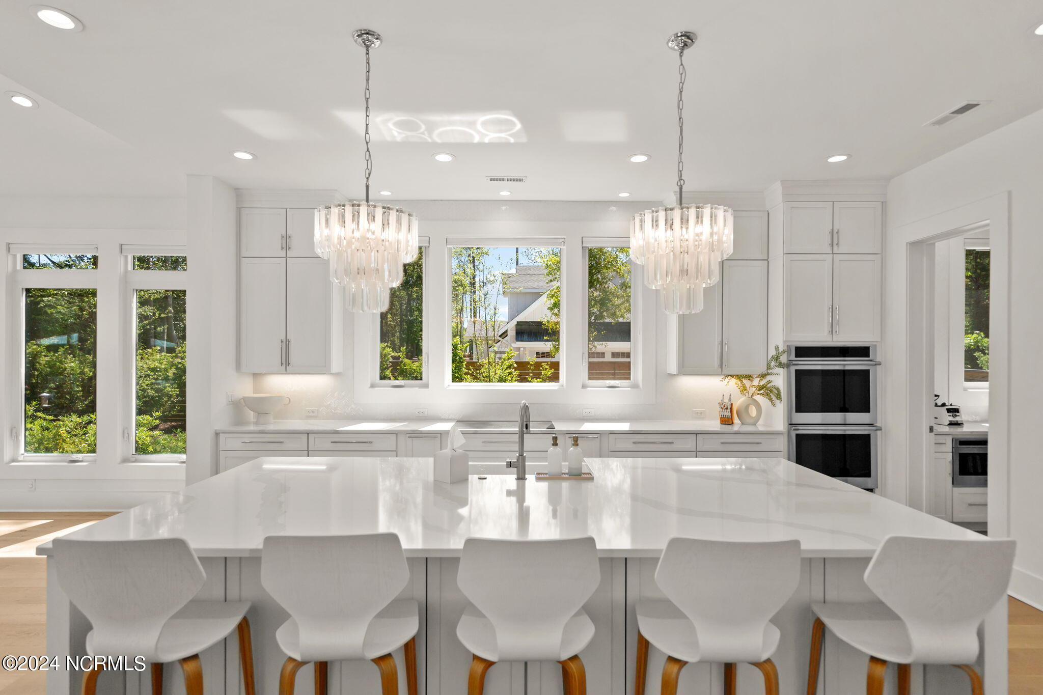 423 E Blackbeard Road