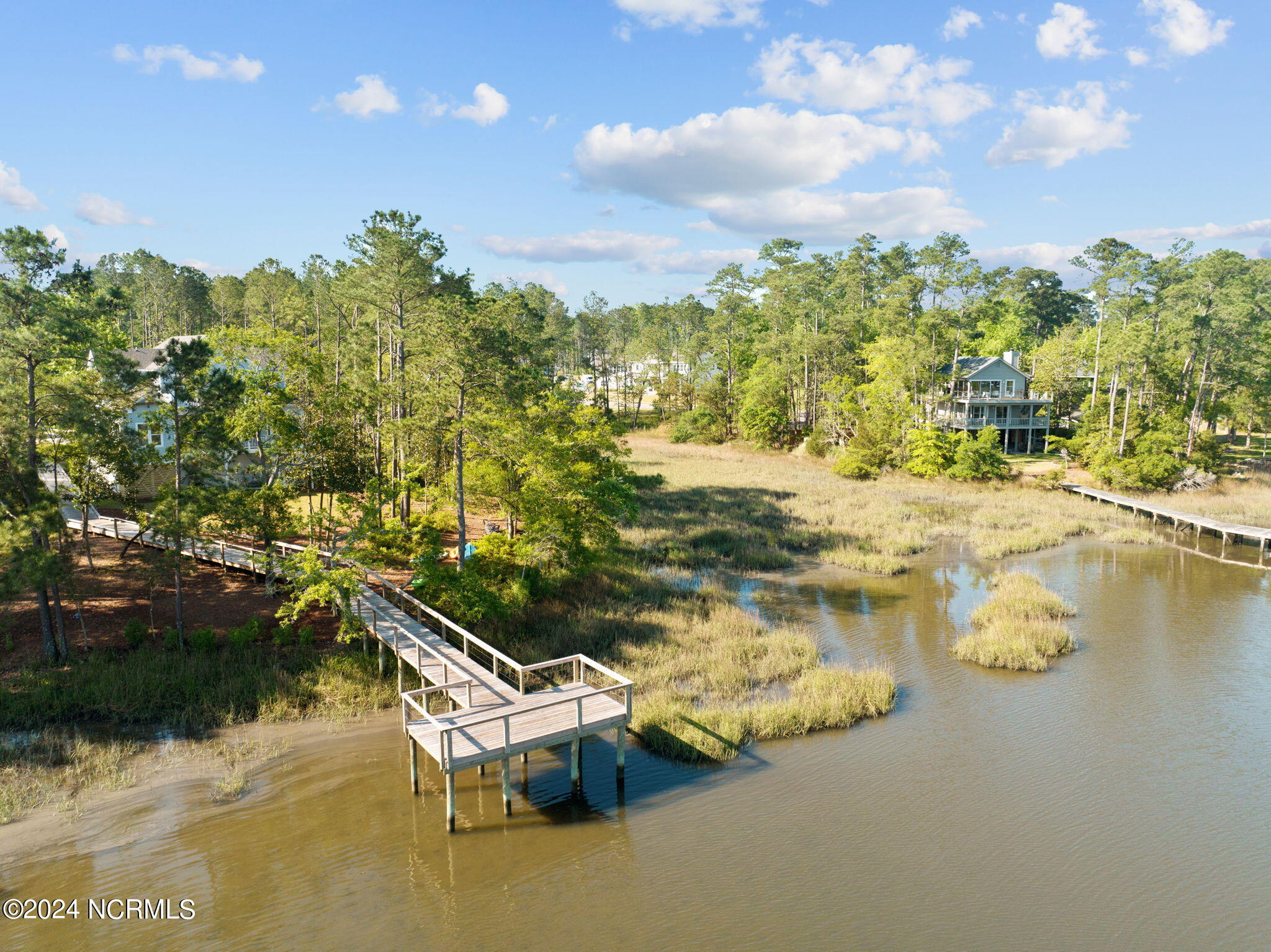 423 E Blackbeard Road