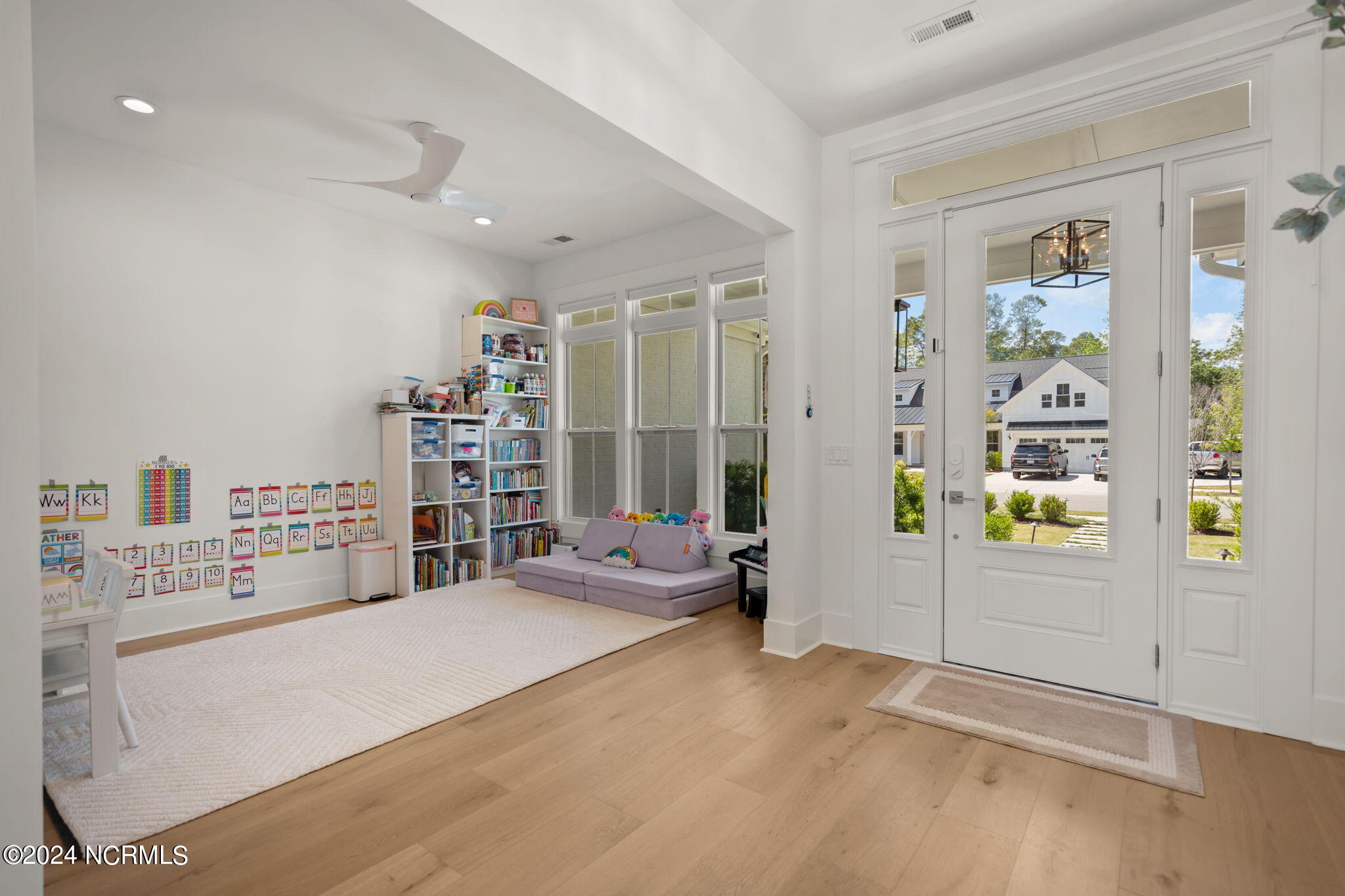 423 E Blackbeard Road