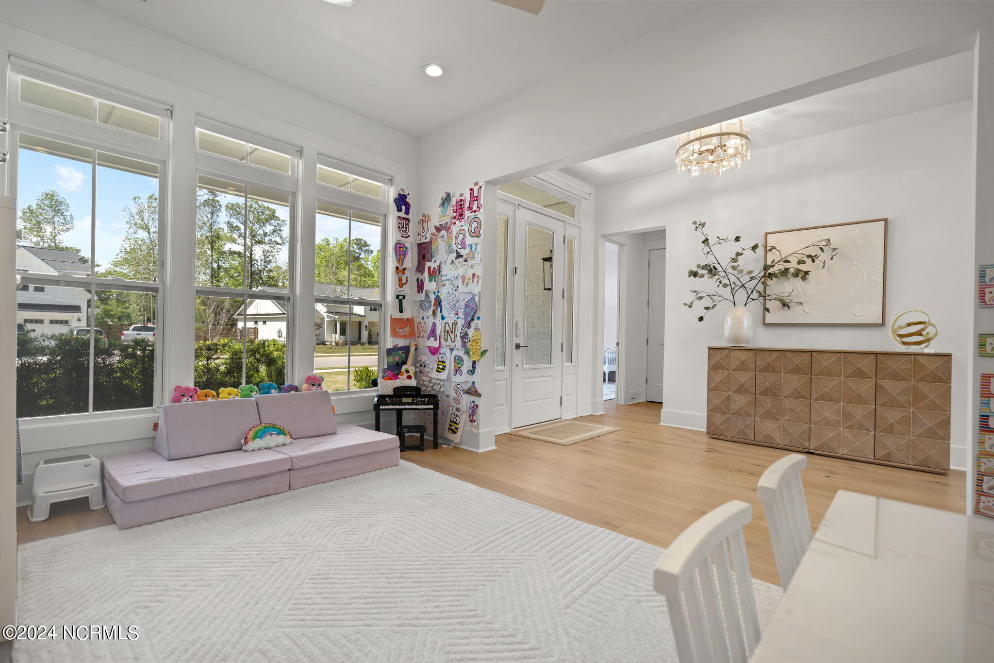 423 E Blackbeard Road