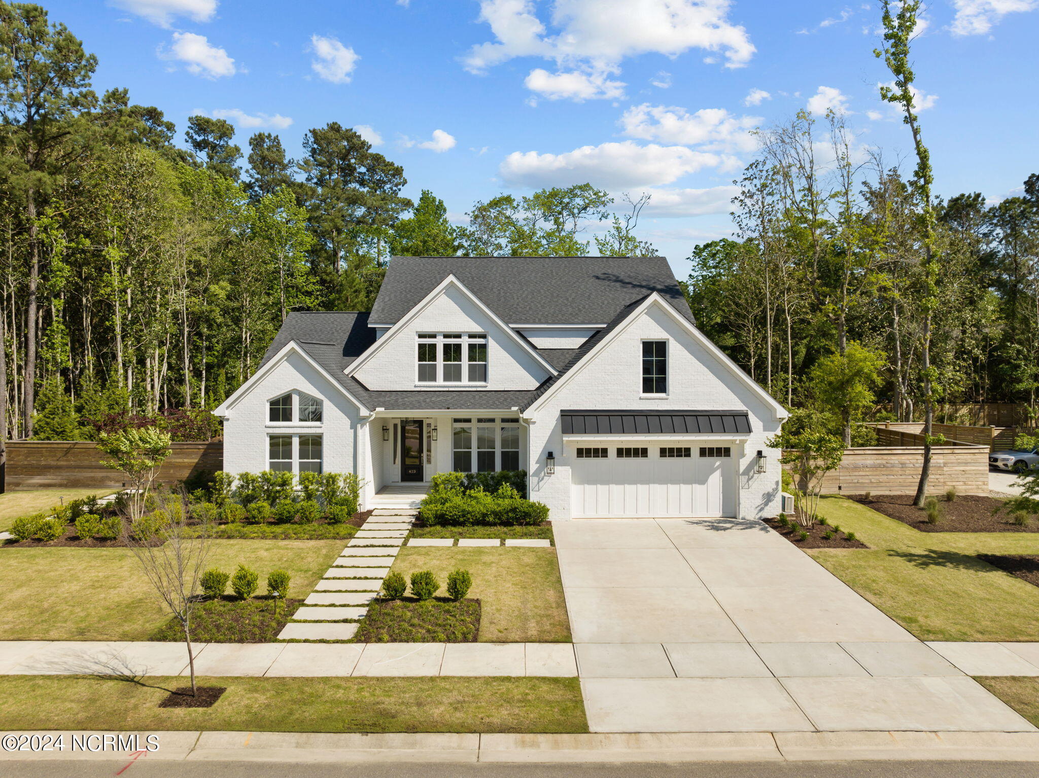 423 E Blackbeard Road