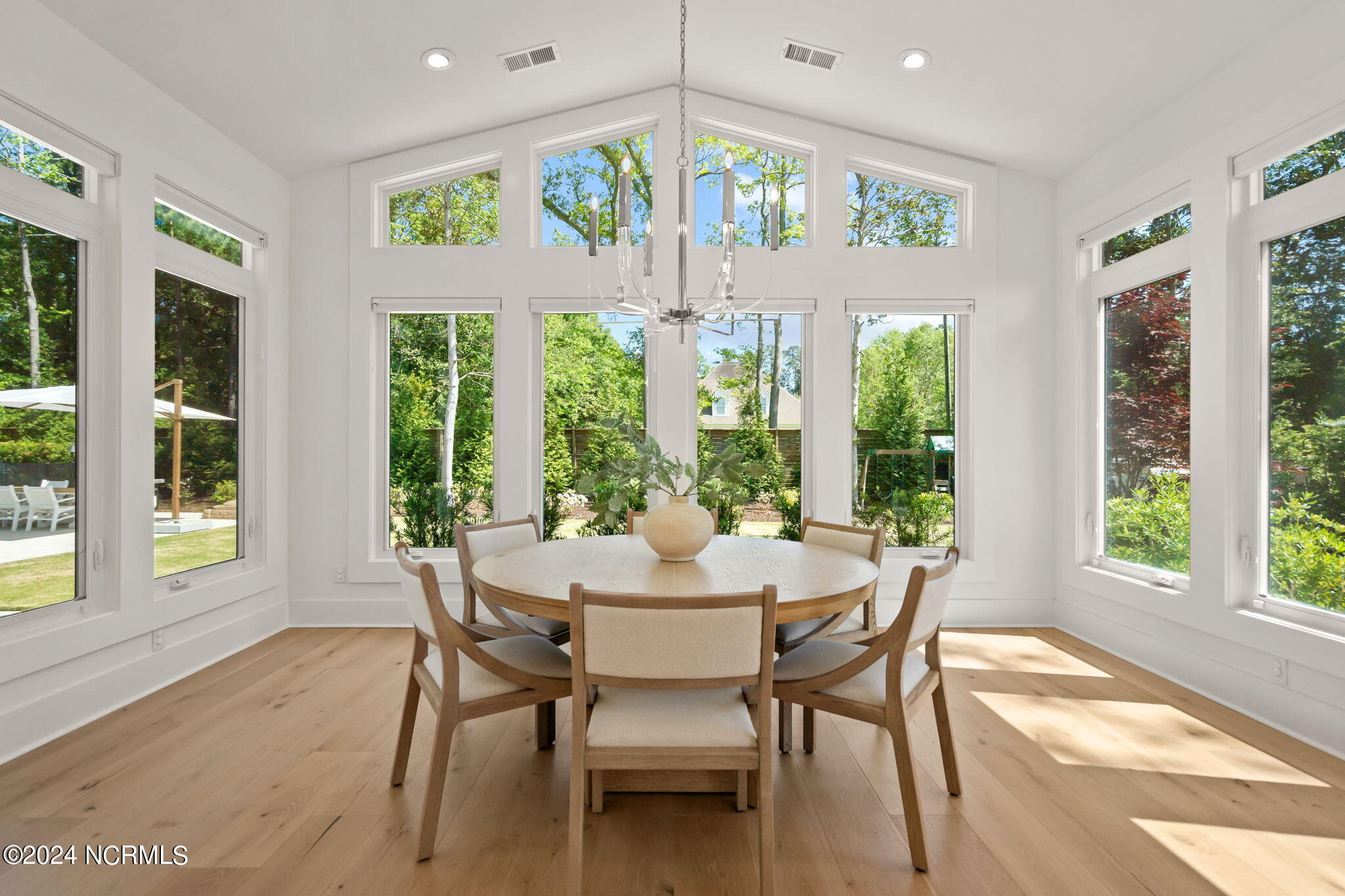 423 E Blackbeard Road