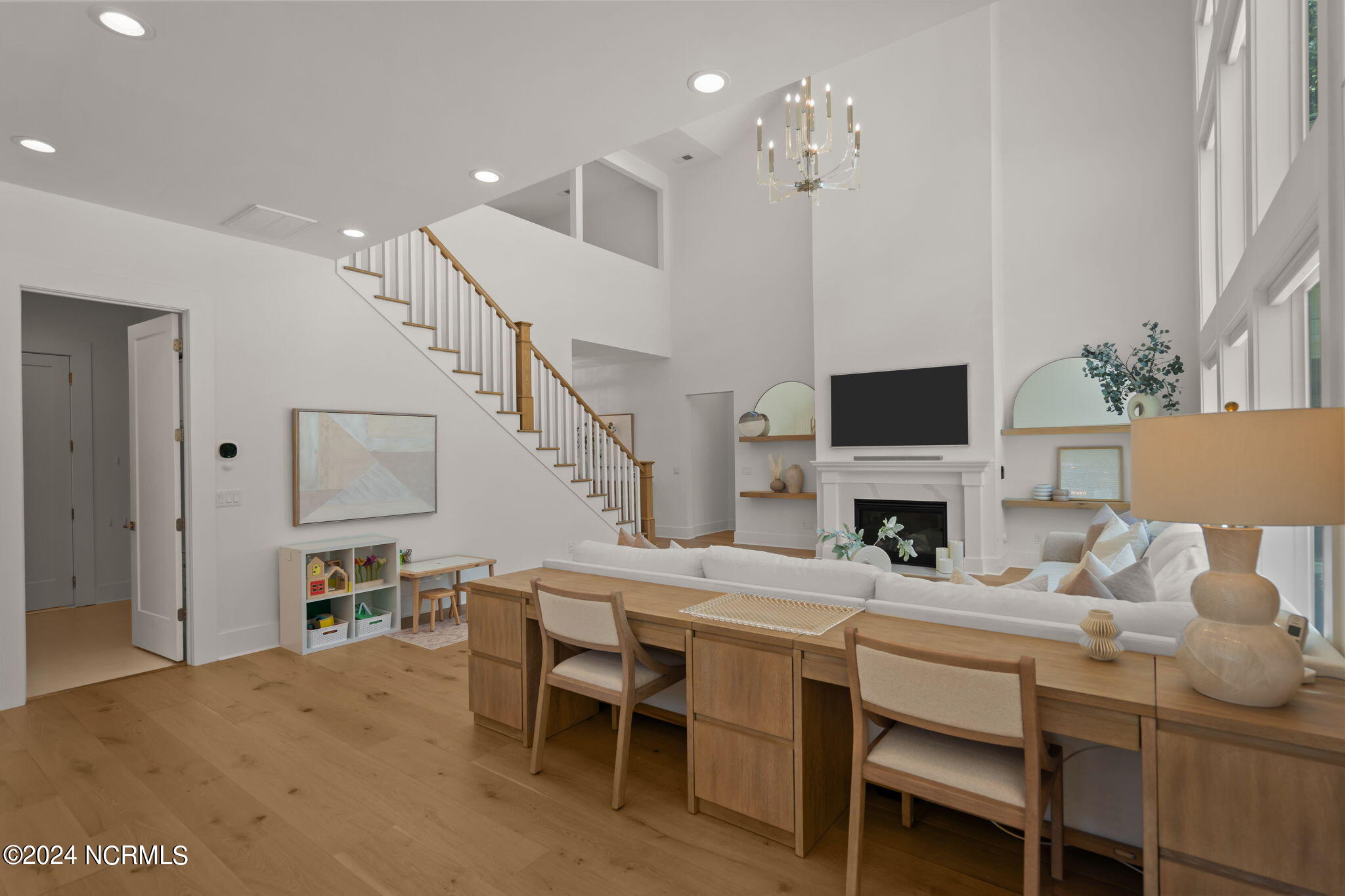 423 E Blackbeard Road