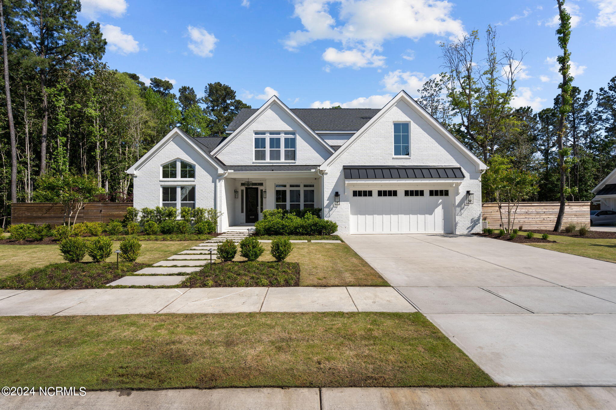 423 E Blackbeard Road