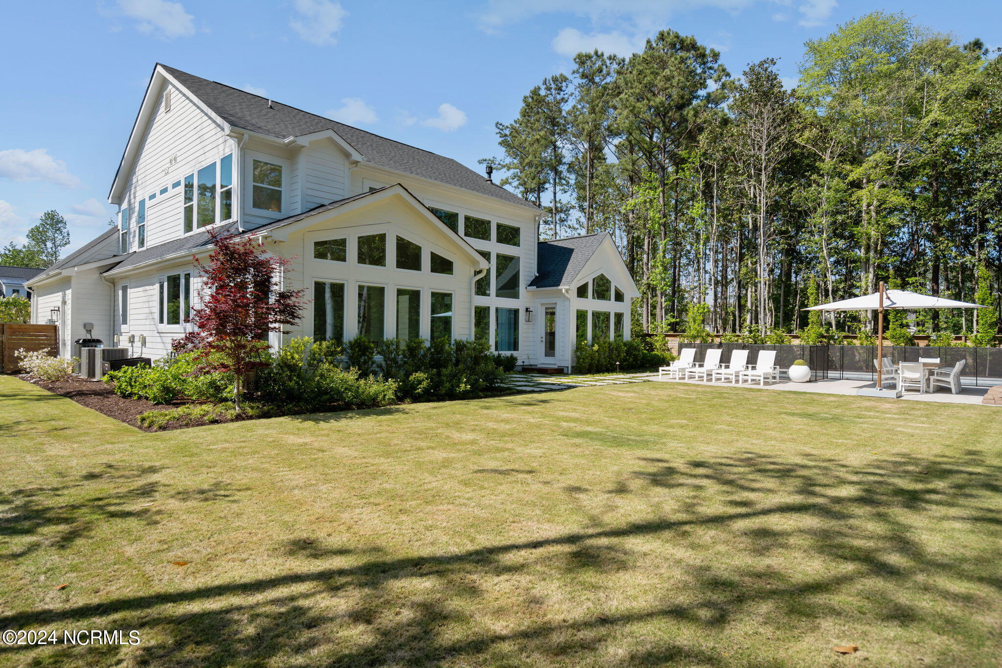 423 E Blackbeard Road