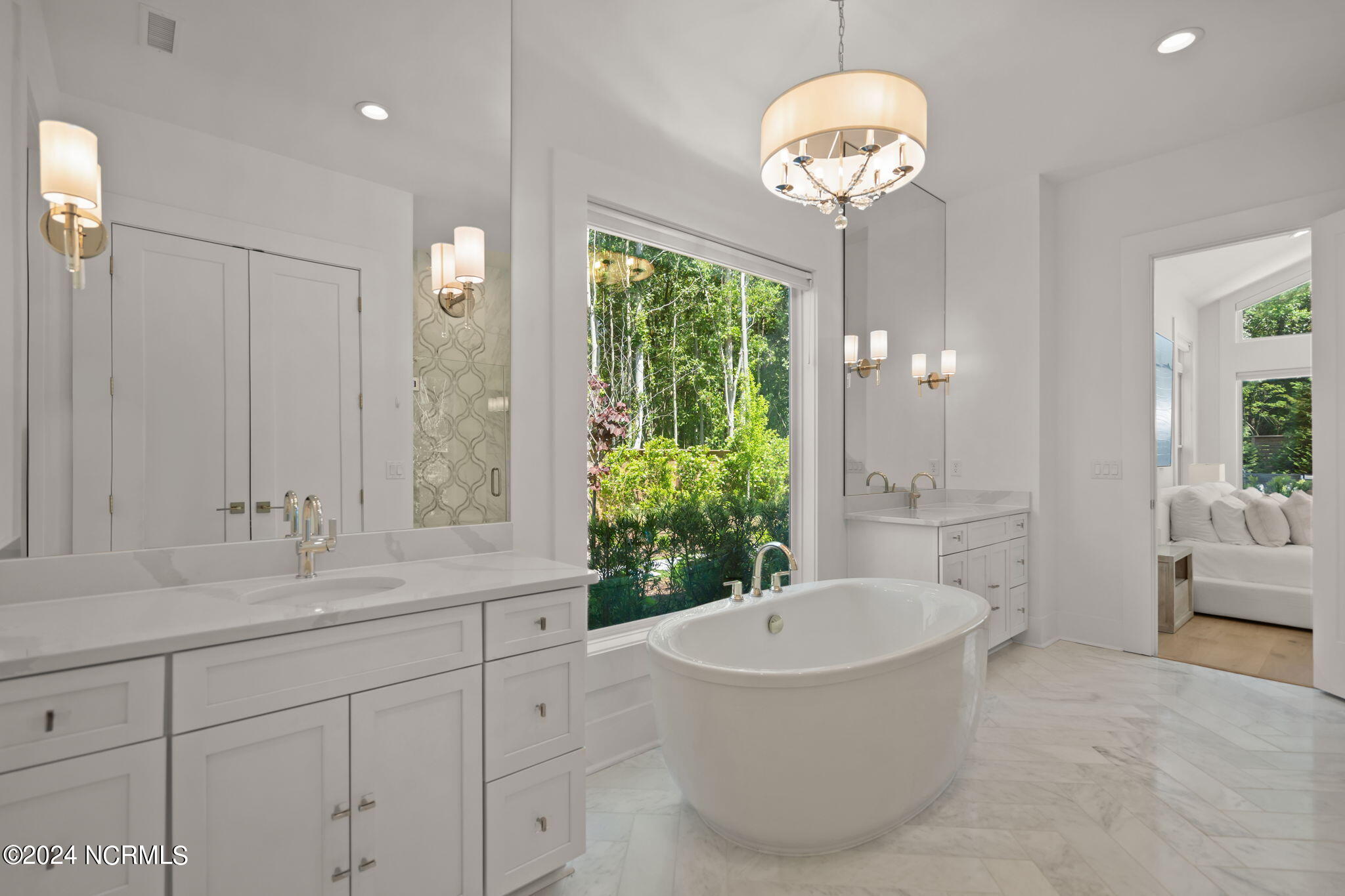 423 E Blackbeard Road