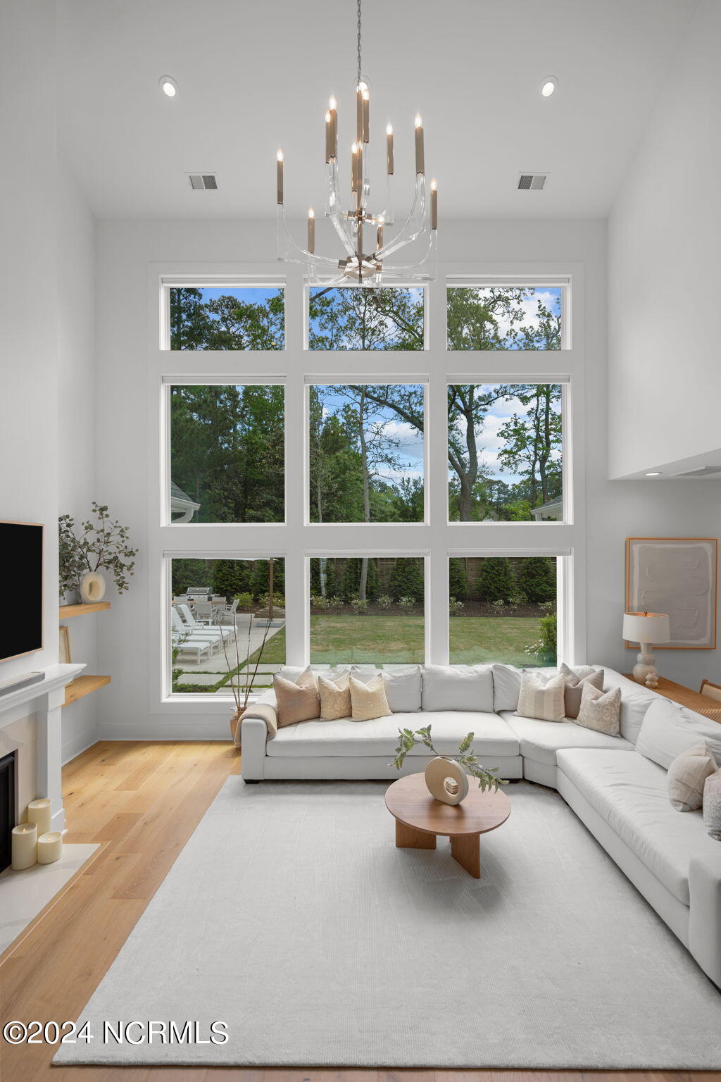 423 E Blackbeard Road