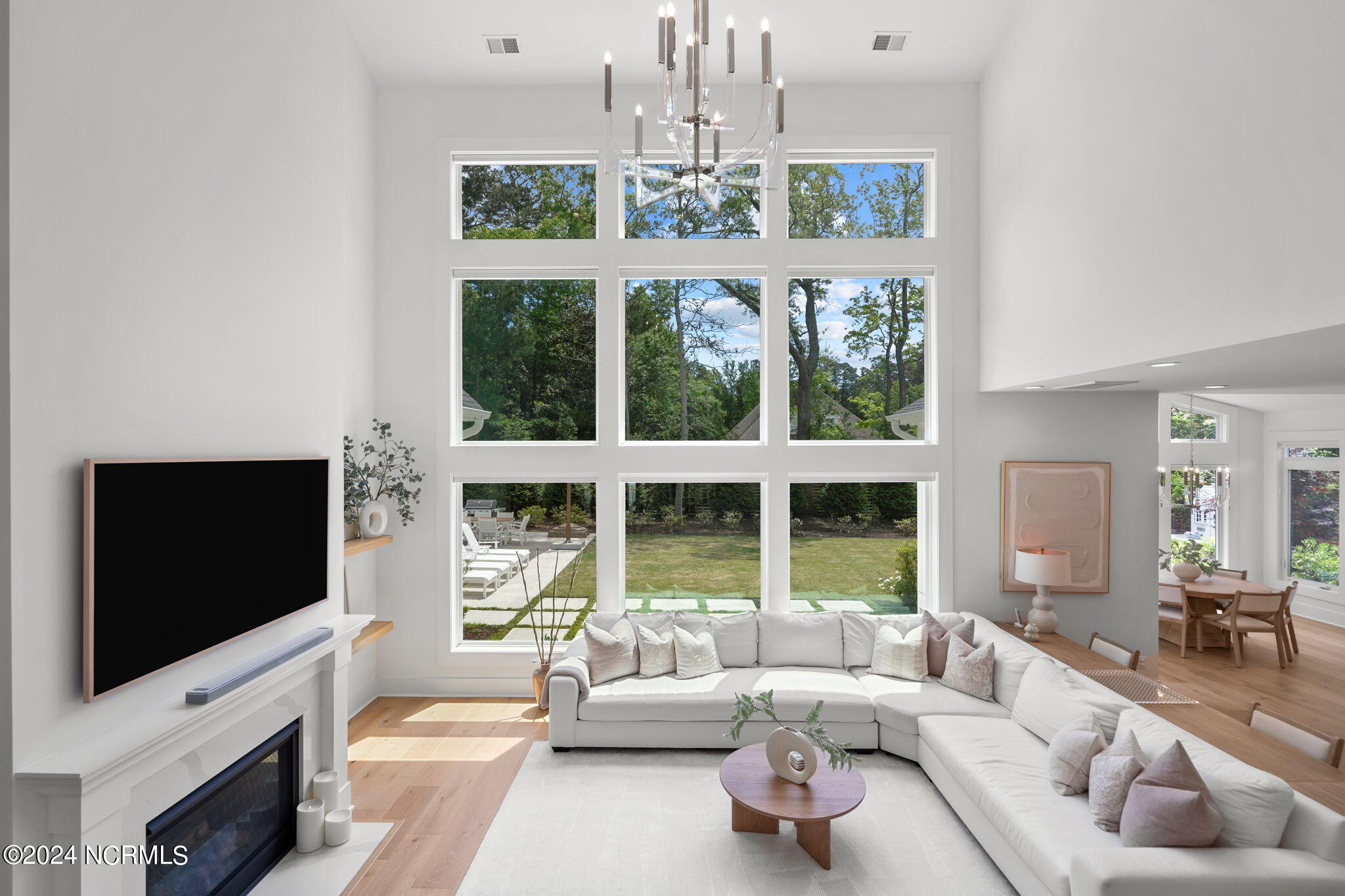 423 E Blackbeard Road