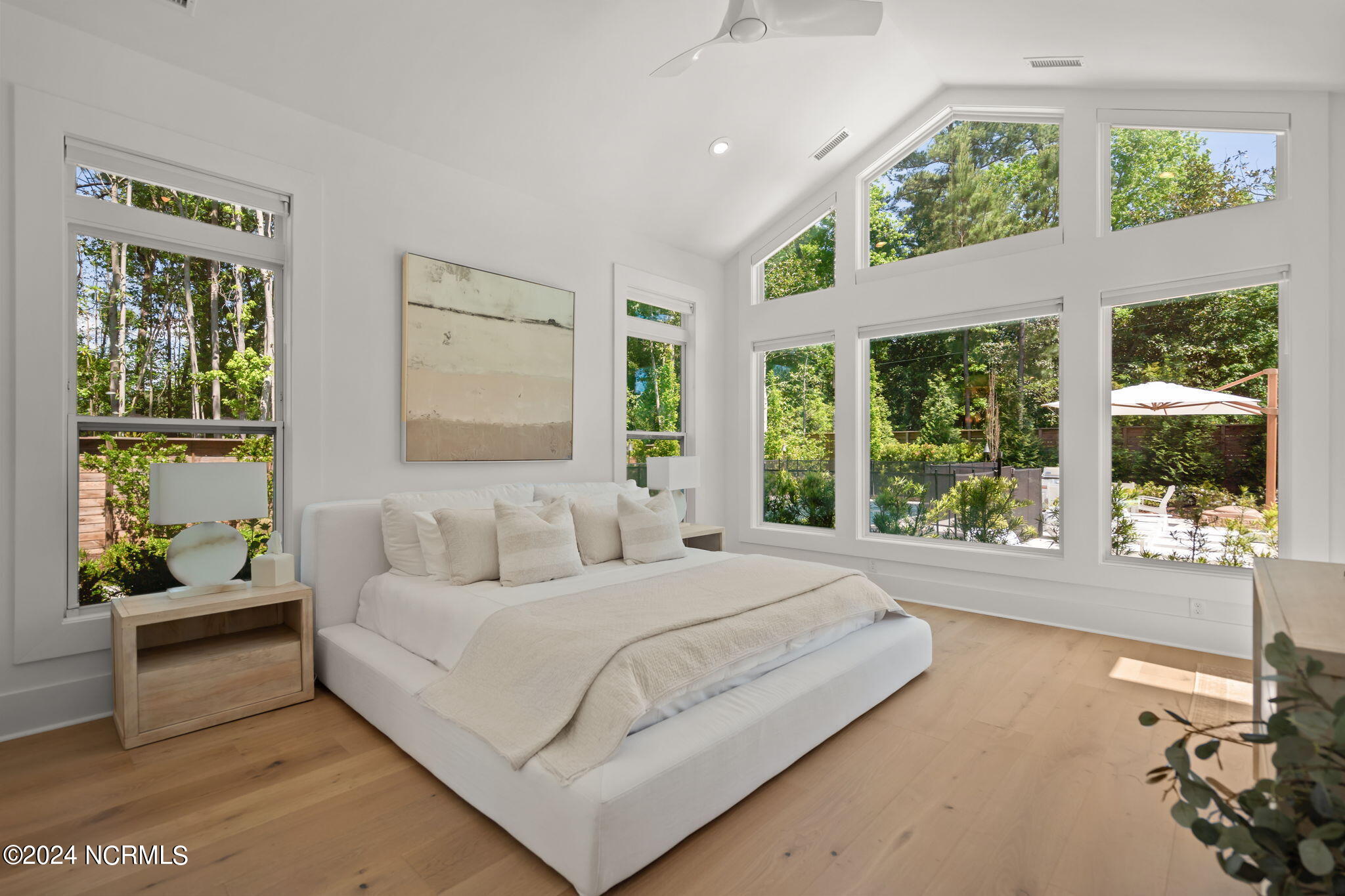 423 E Blackbeard Road