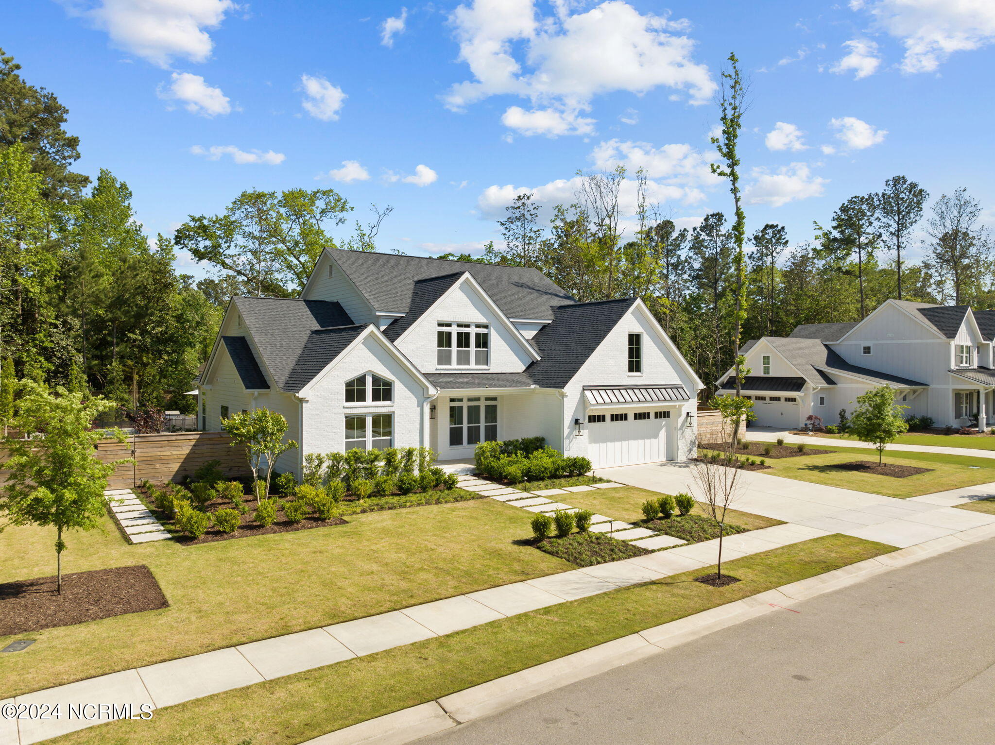 423 E Blackbeard Road