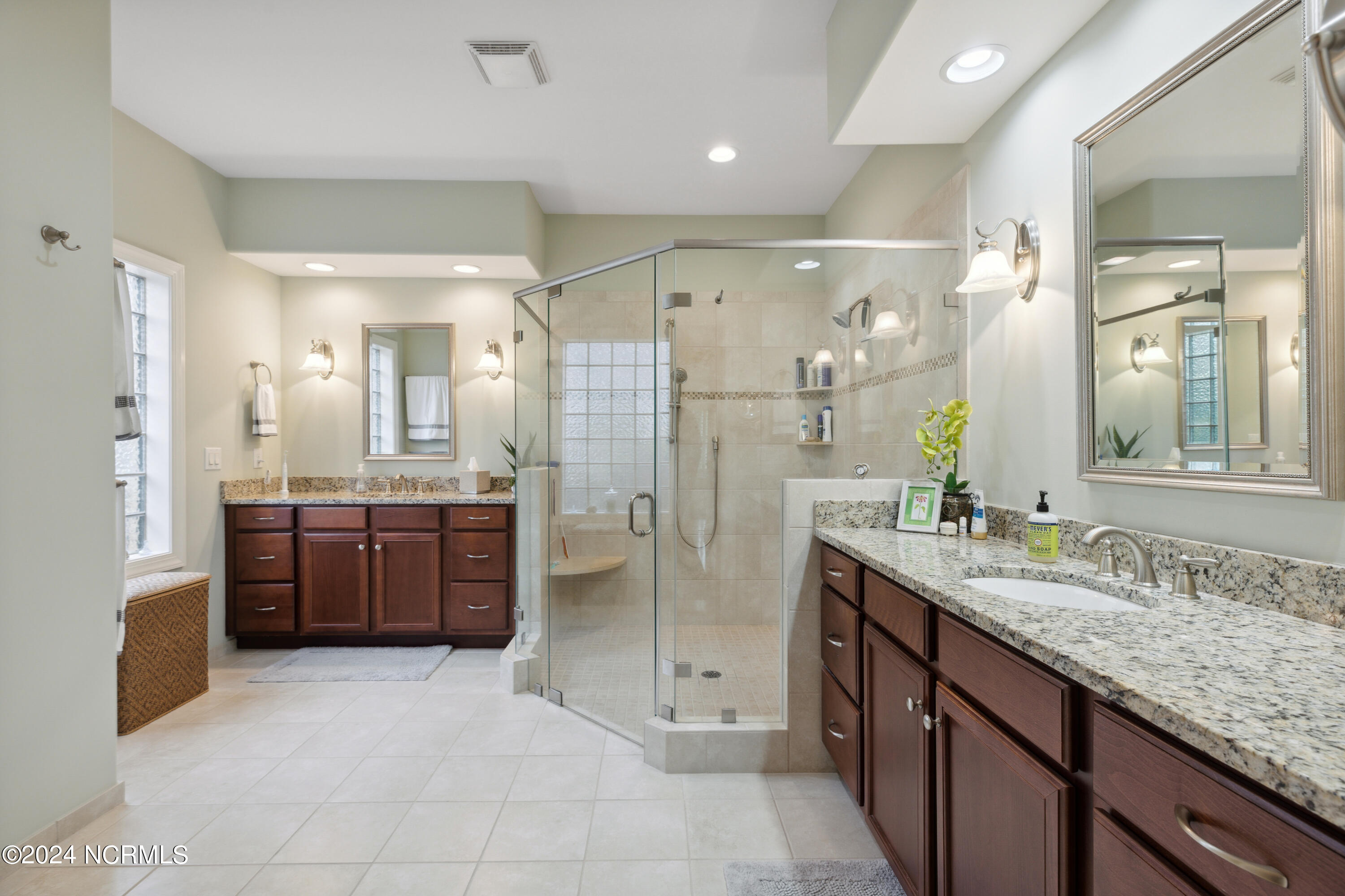 1118 Evangeline Drive