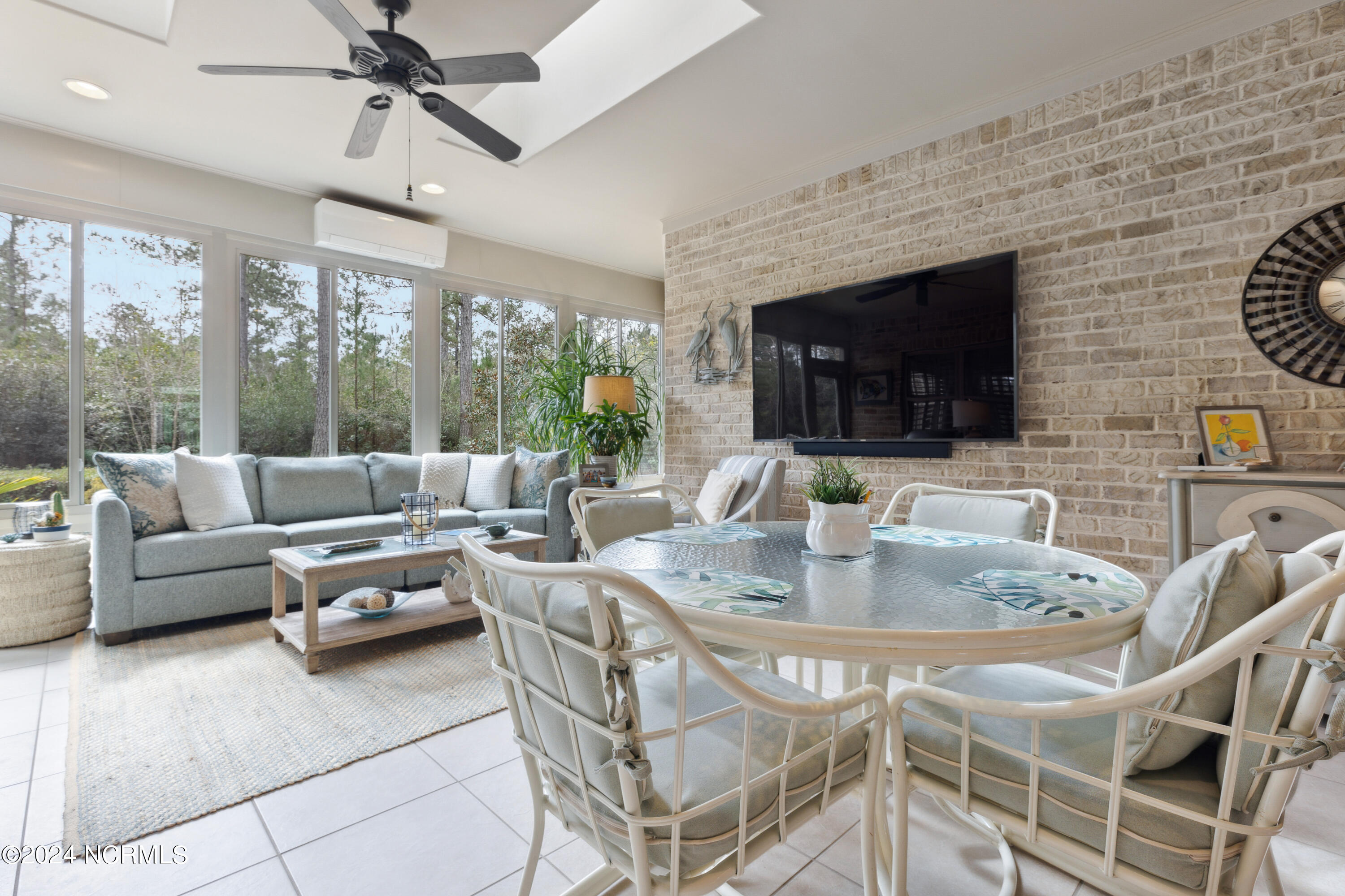 1118 Evangeline Drive