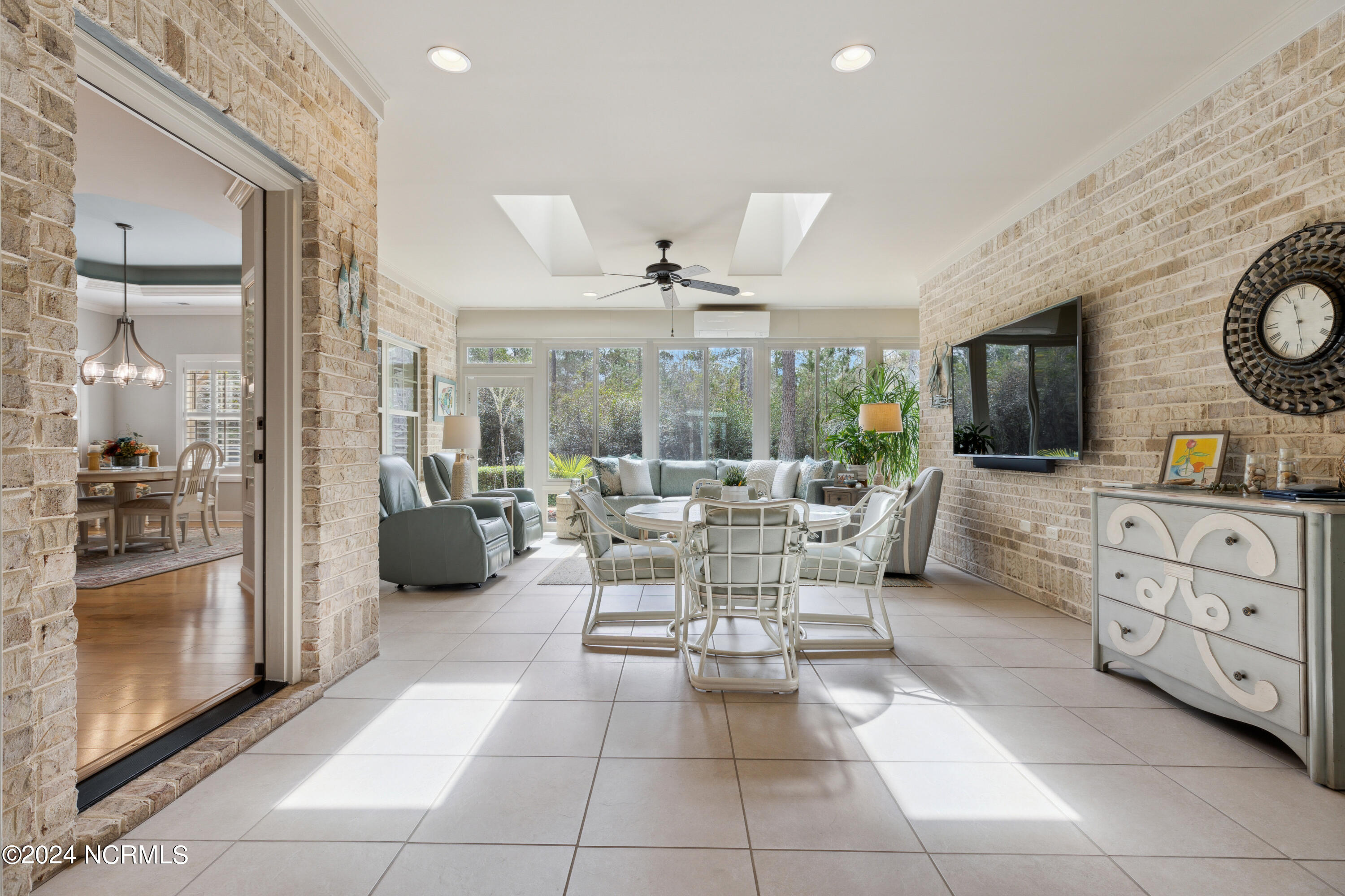 1118 Evangeline Drive