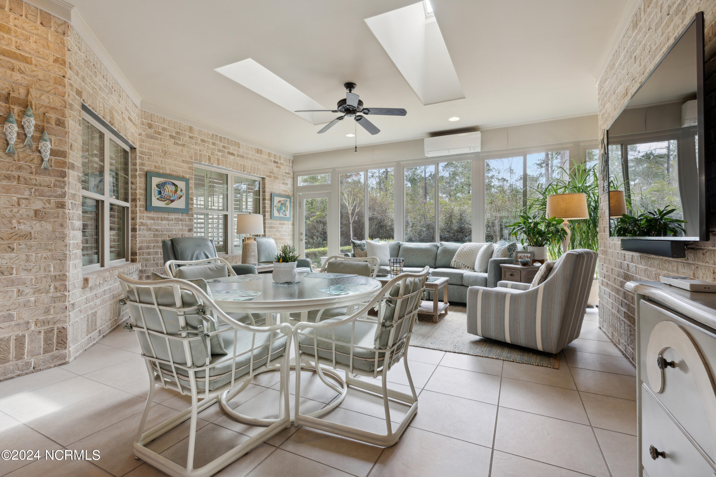 1118 Evangeline Drive