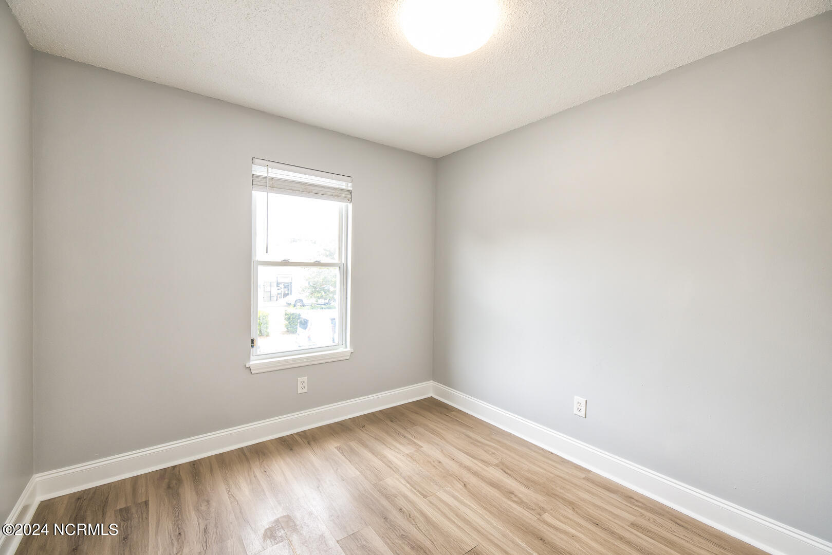 605-609 Nixon Street