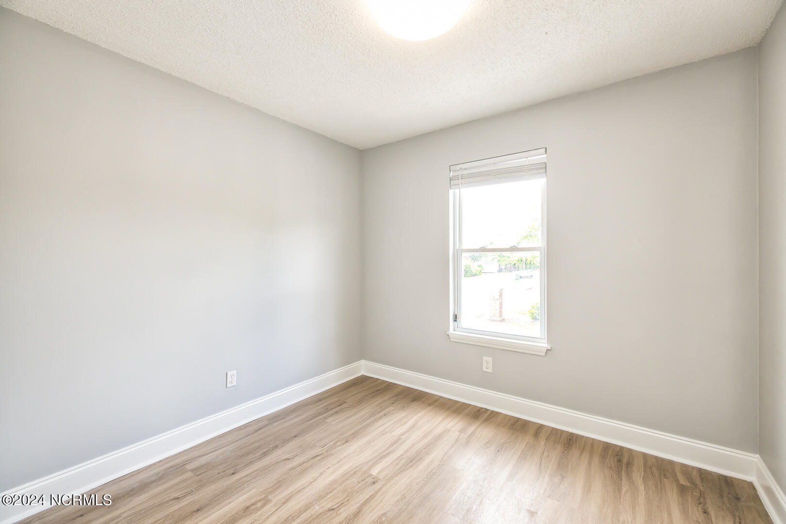 605-609 Nixon Street