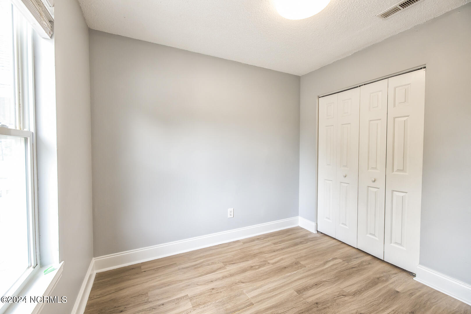 605-609 Nixon Street