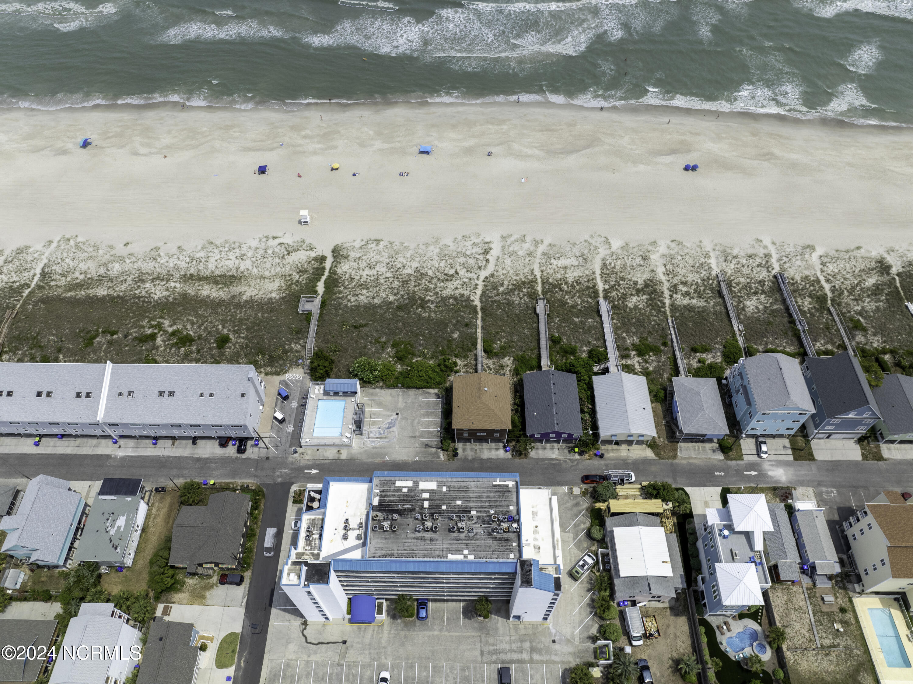 901 Lake Park Boulevard S 403