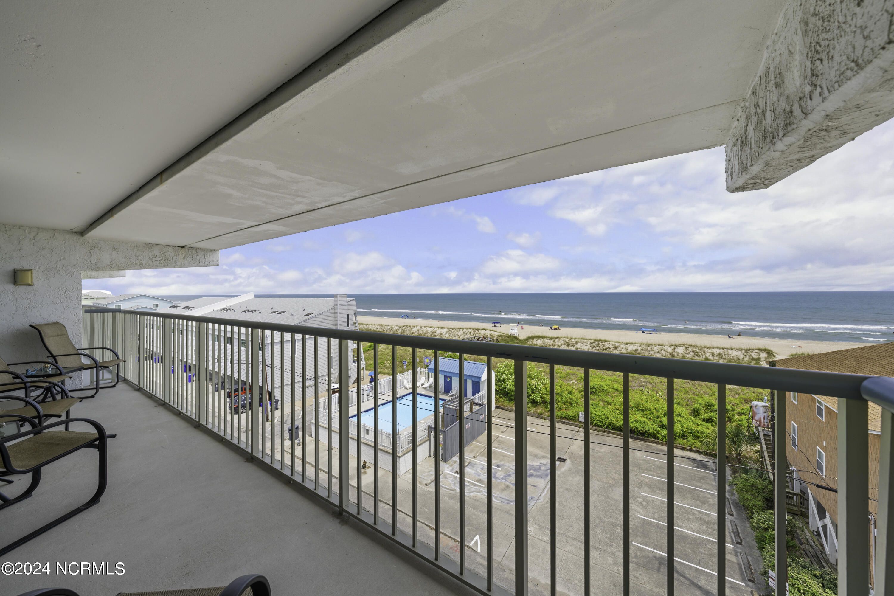 901 Lake Park Boulevard S 403