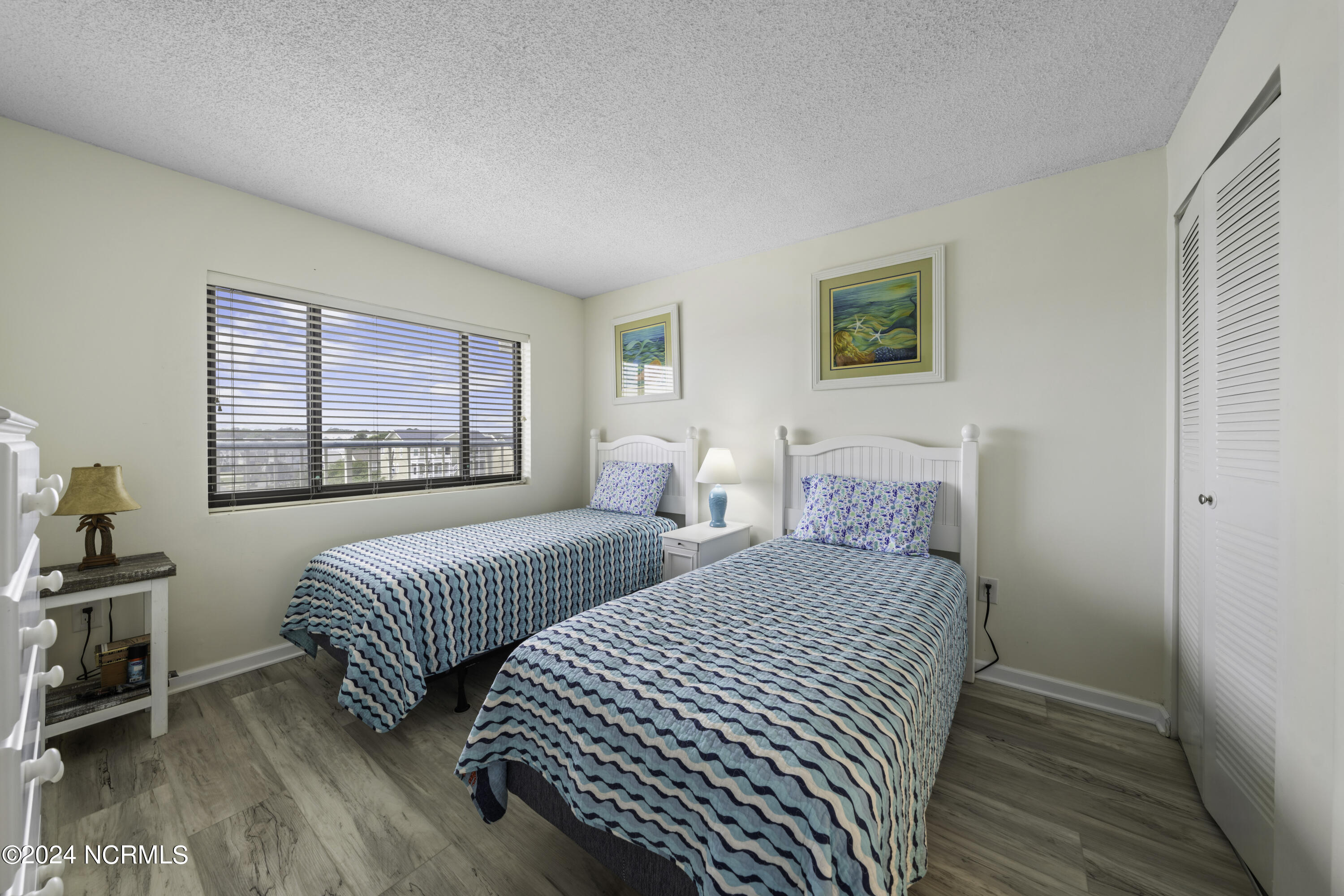 901 Lake Park Boulevard S 403