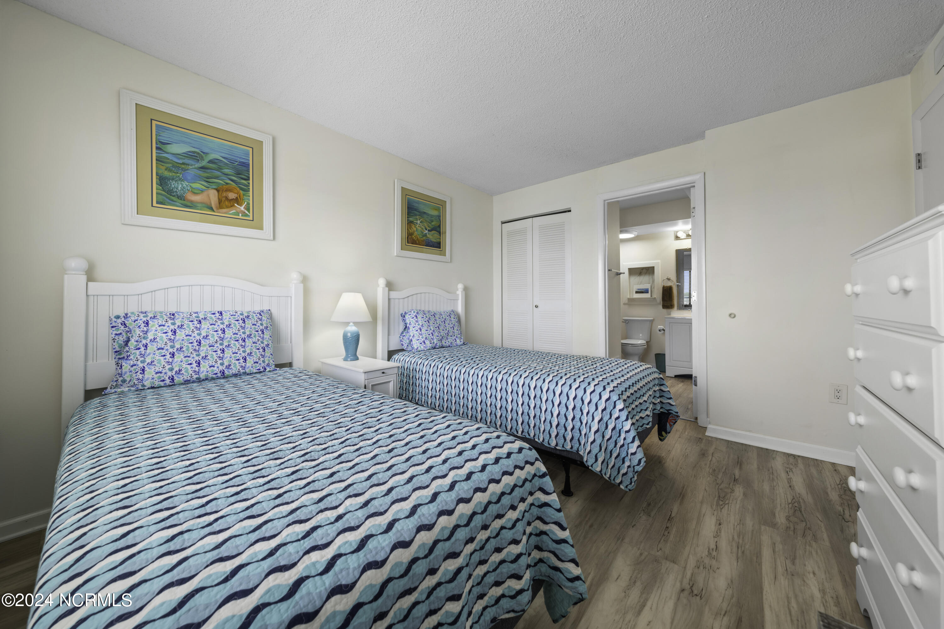 901 Lake Park Boulevard S 403