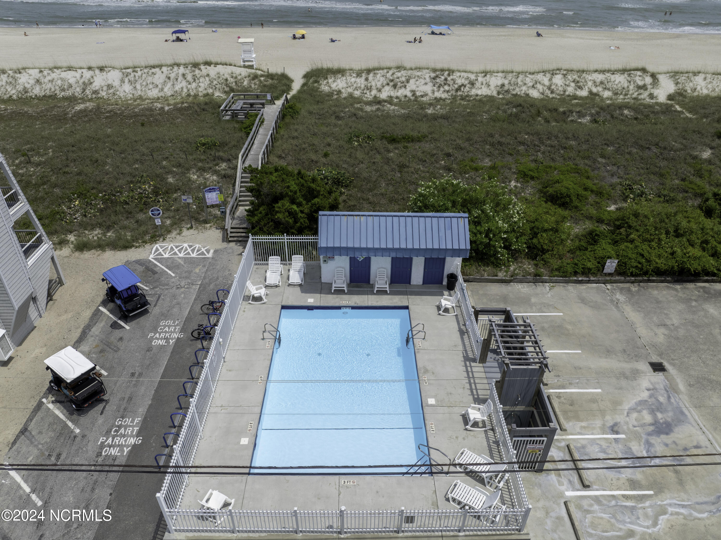 901 Lake Park Boulevard S 403