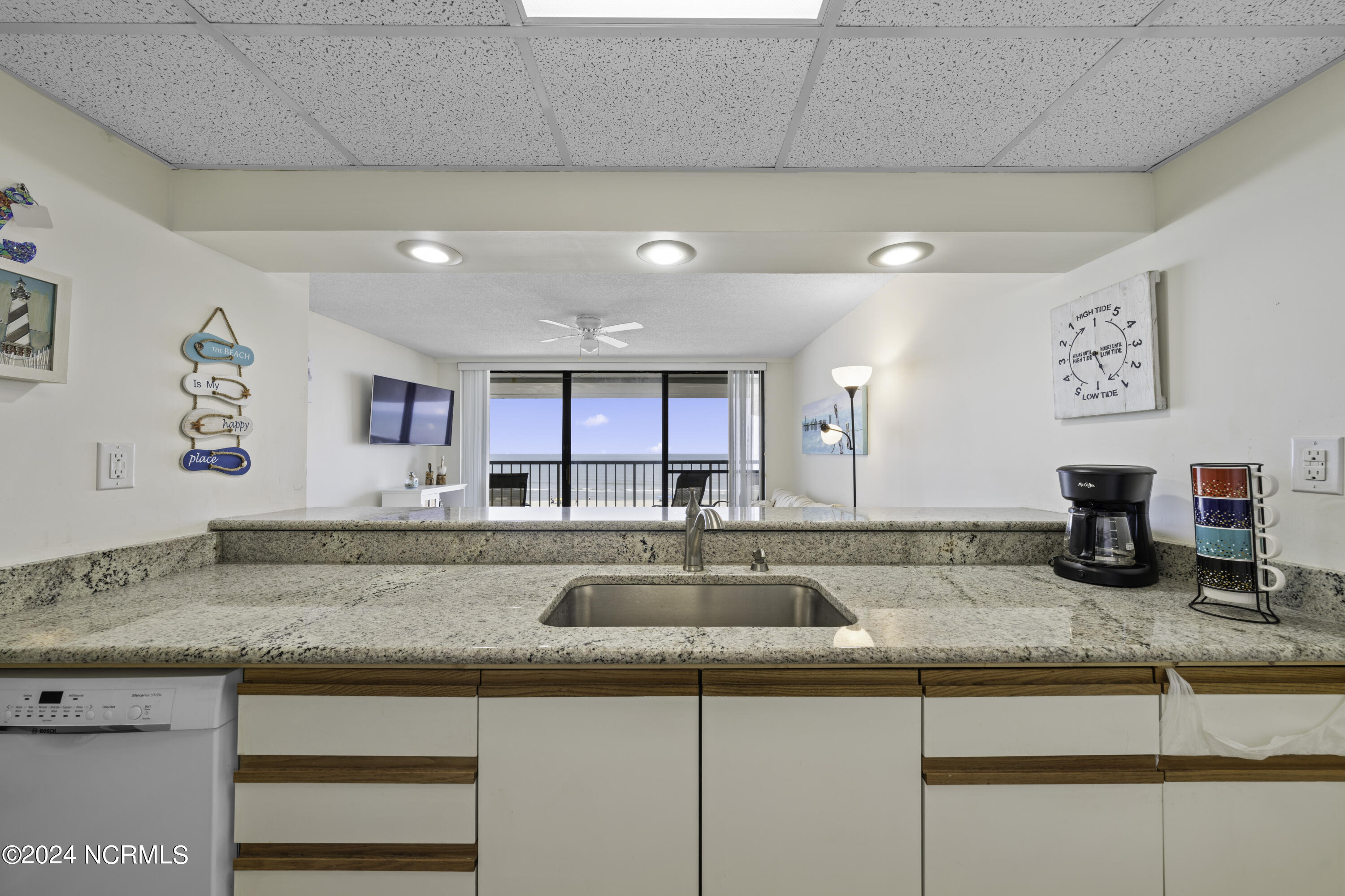 901 Lake Park Boulevard S 403