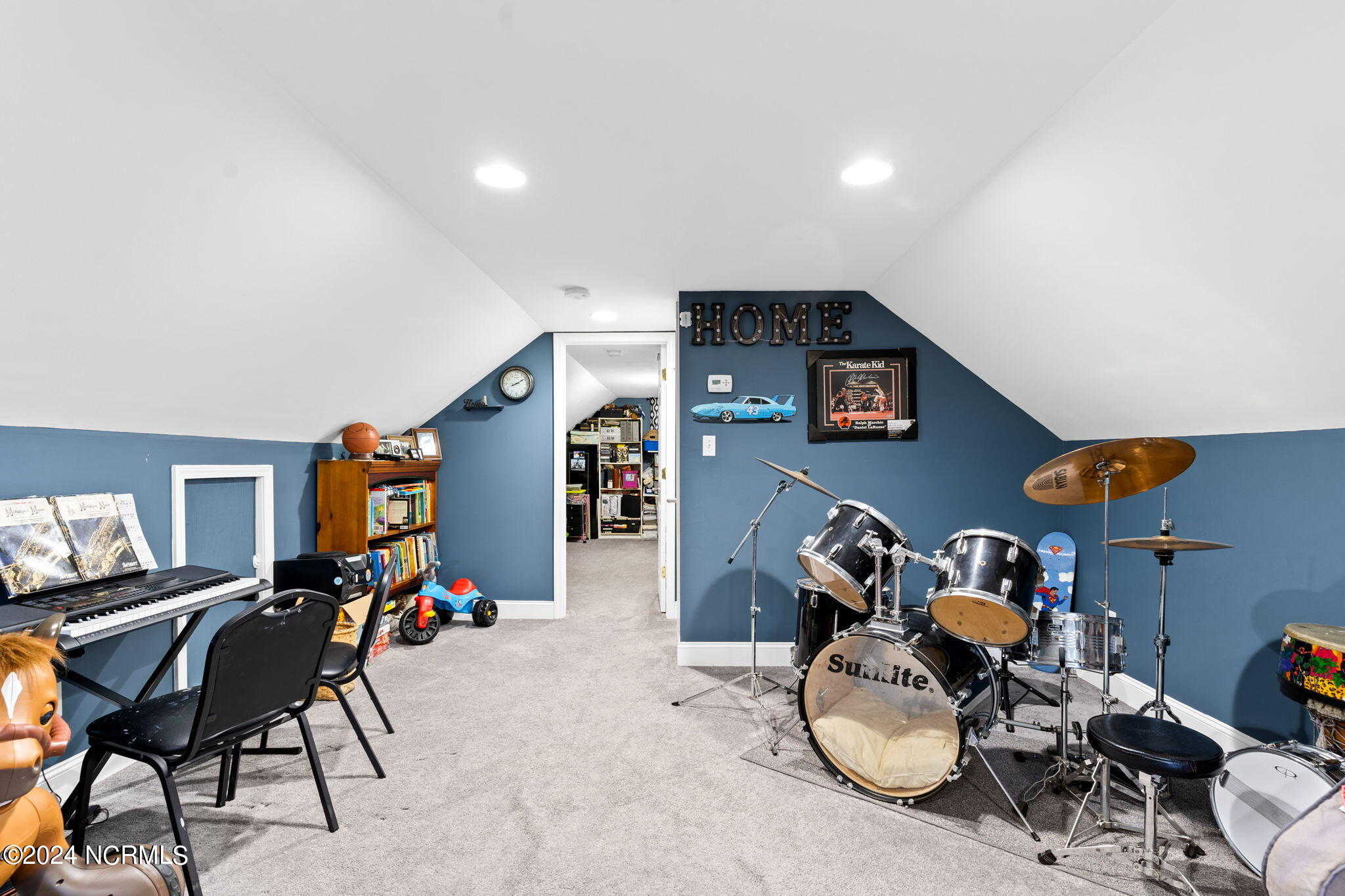 515 Vine Hills Court SE