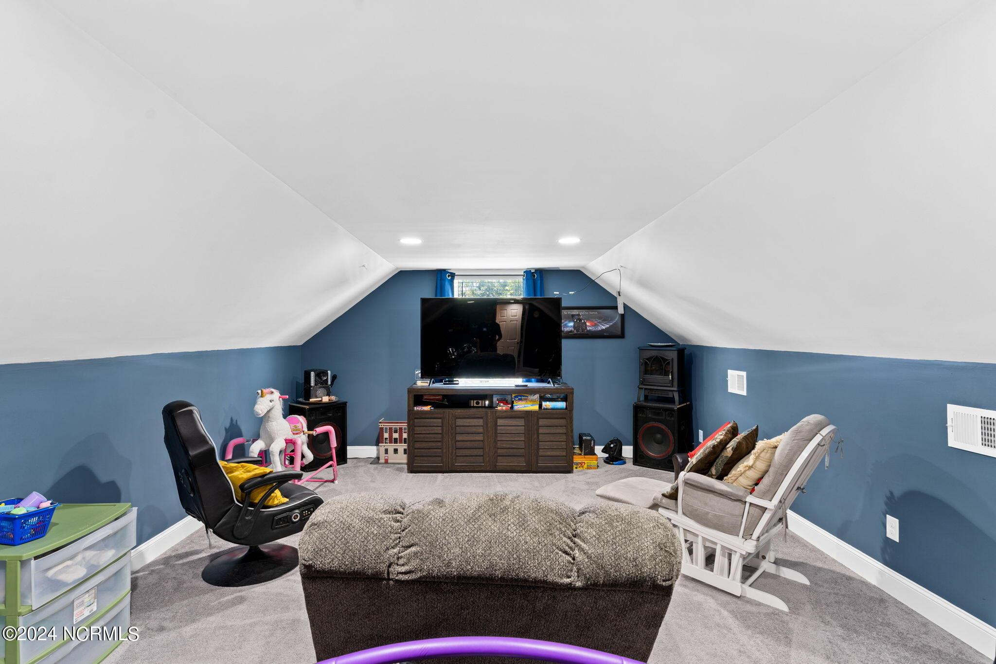 515 Vine Hills Court SE