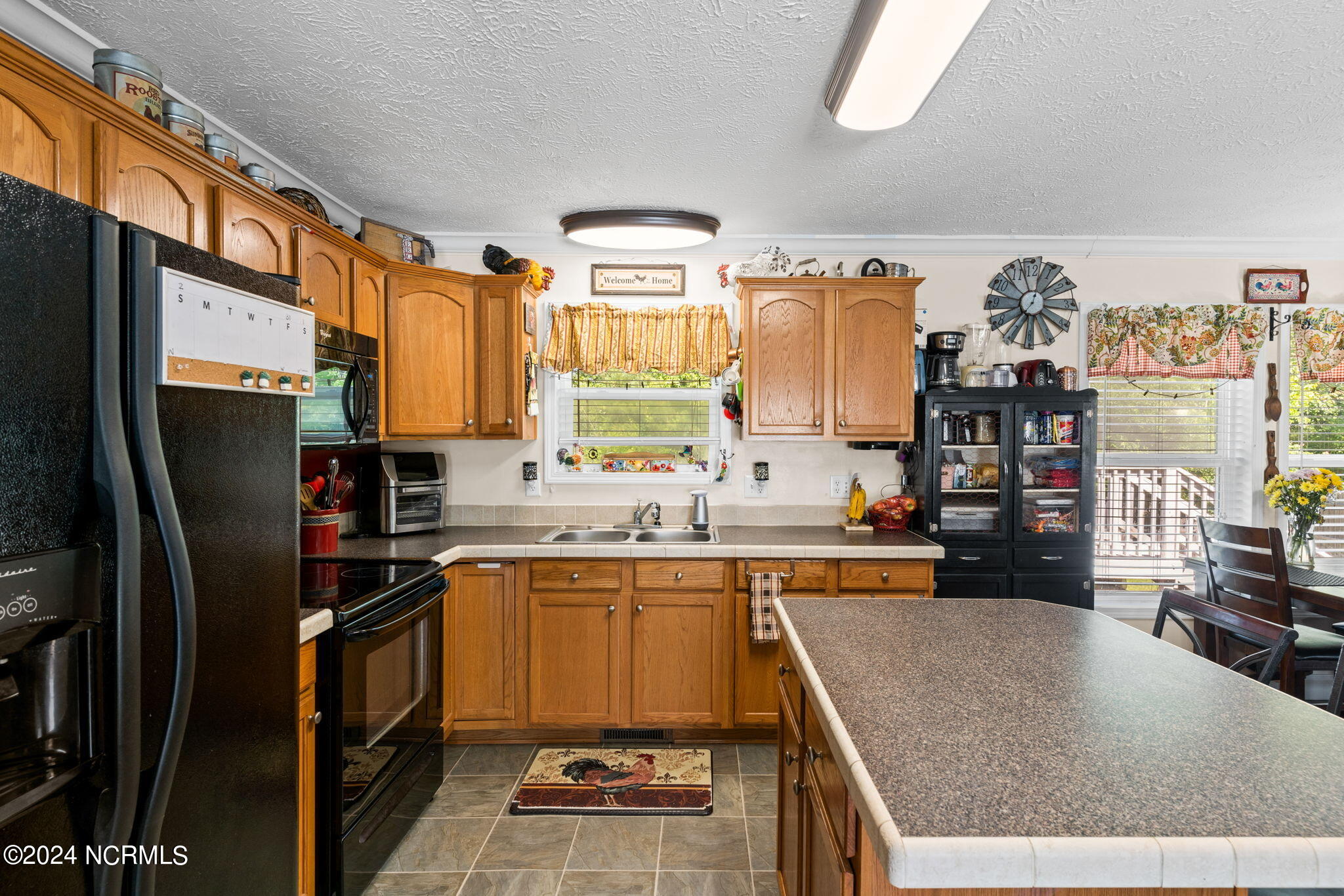 515 Vine Hills Court SE