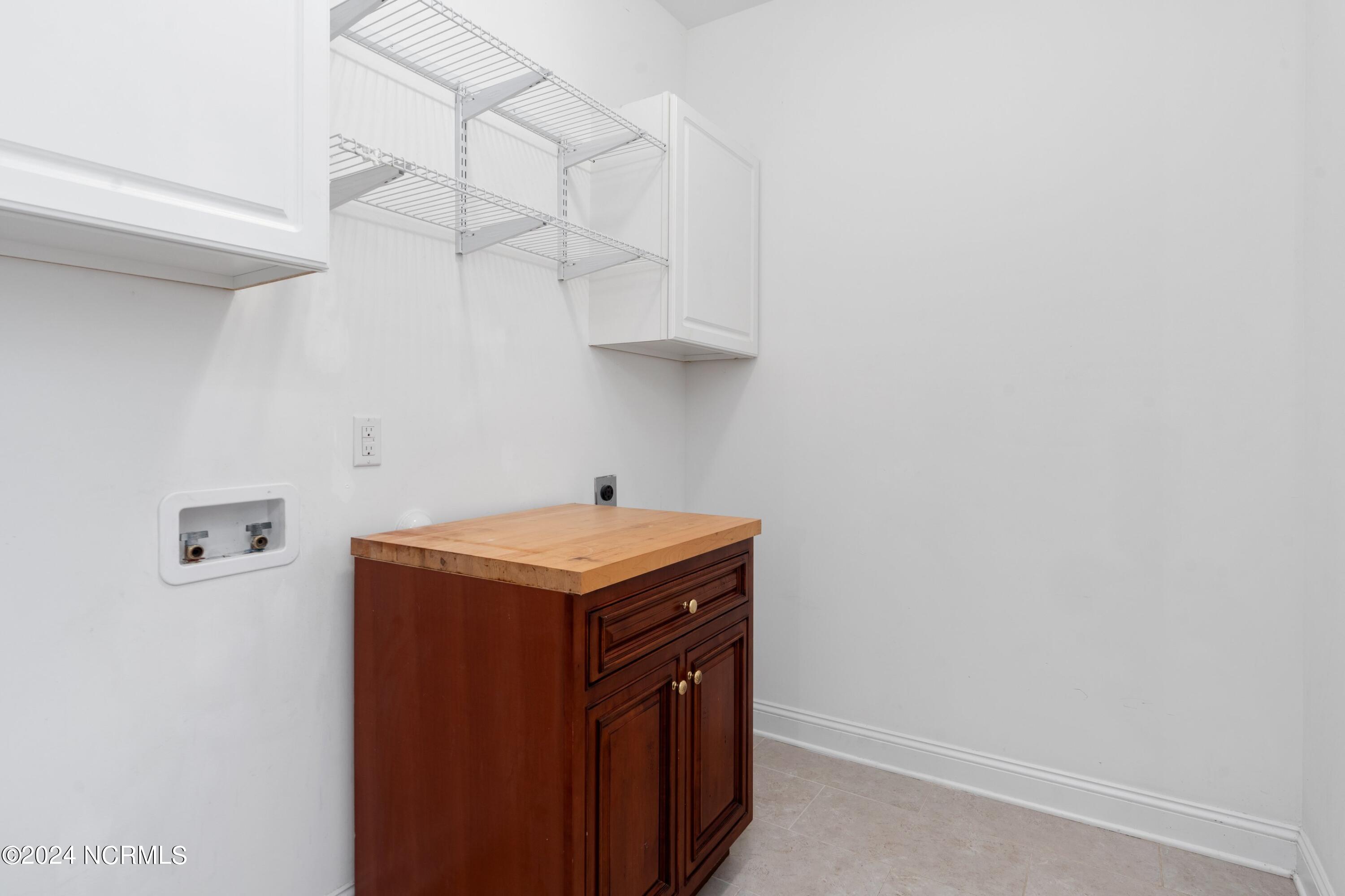 7850 Champlain Drive