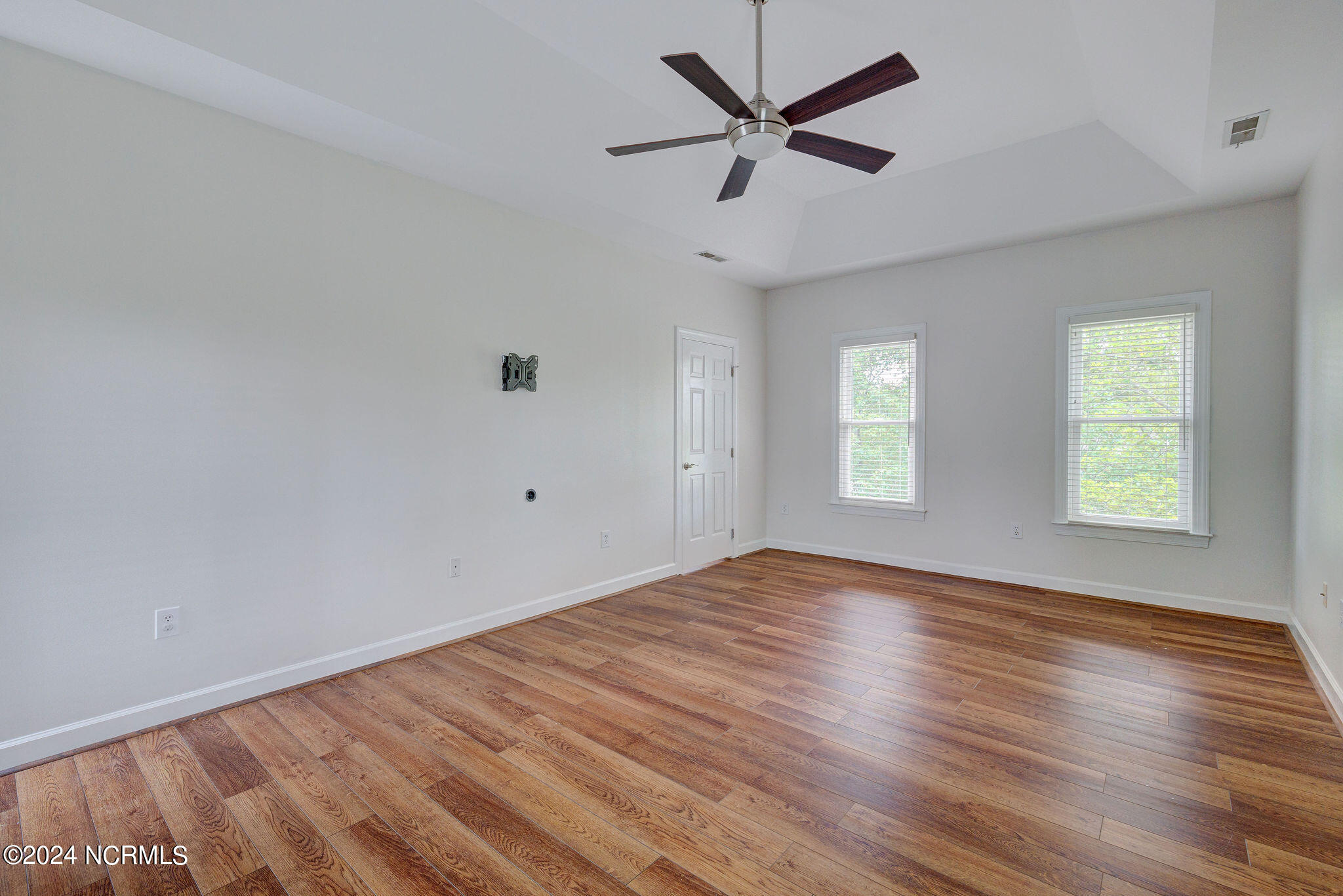 3212 Snowberry Court