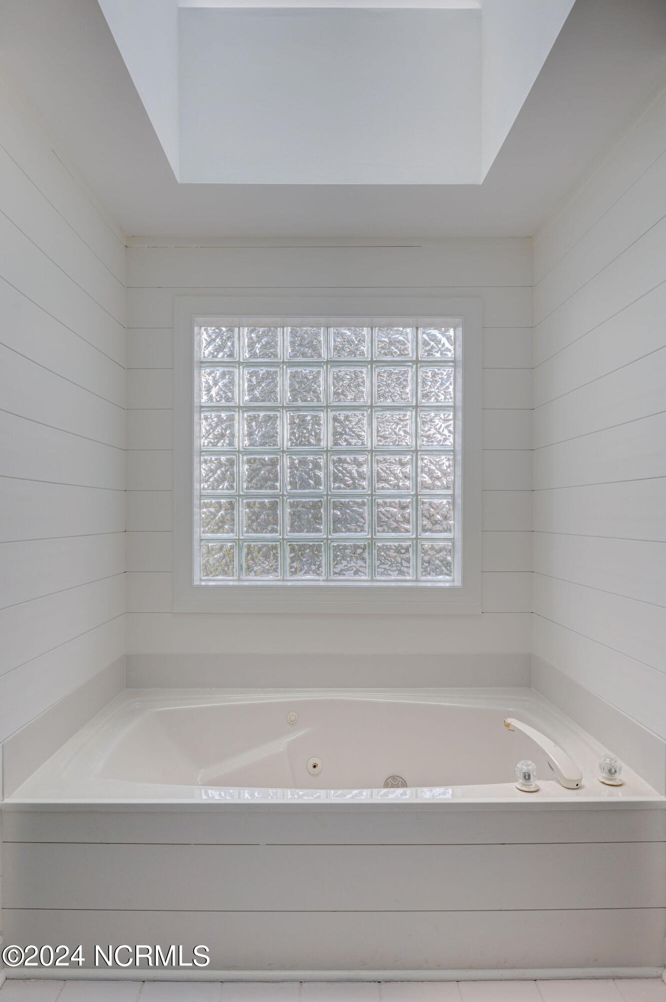 3212 Snowberry Court