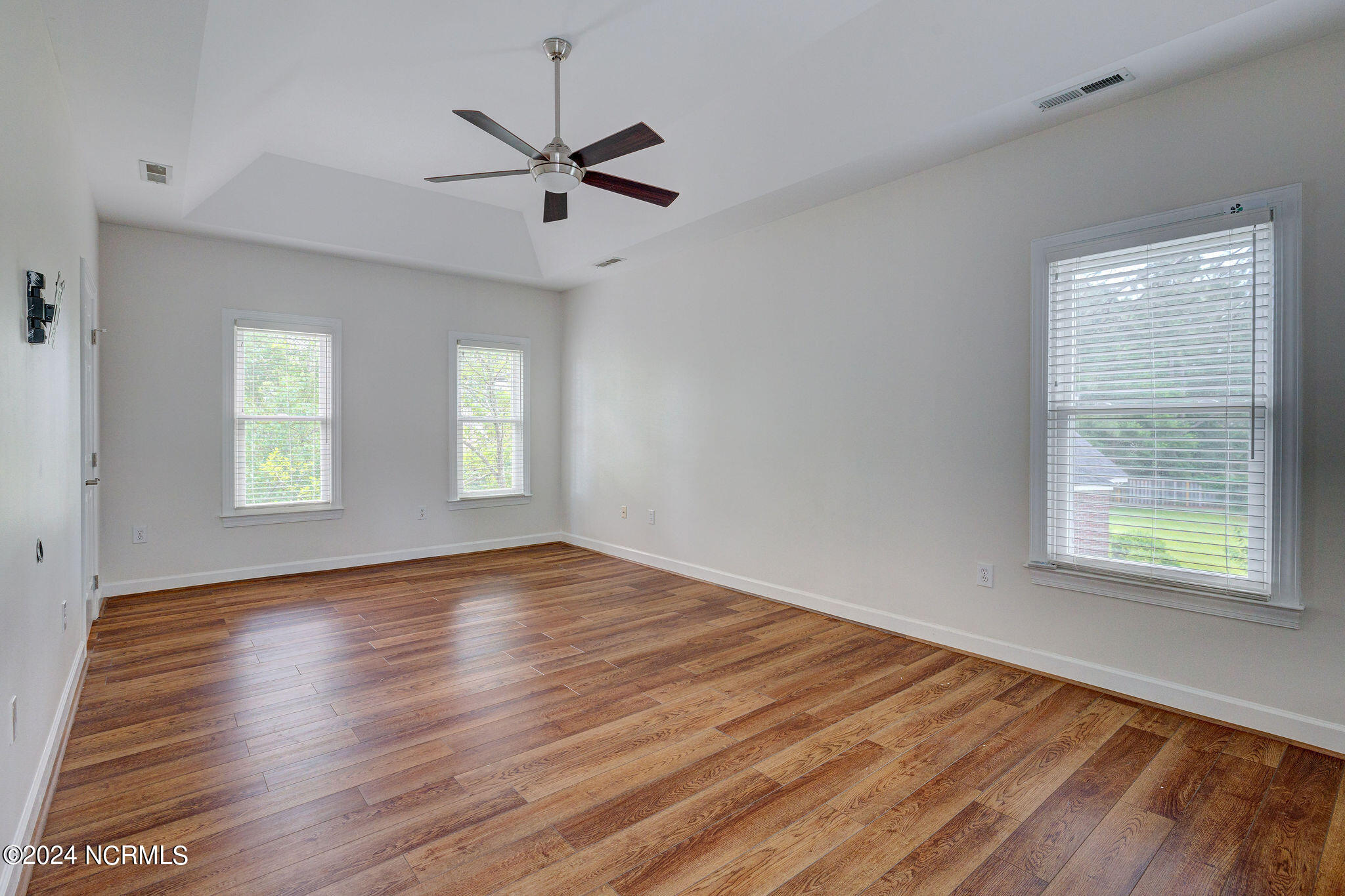 3212 Snowberry Court