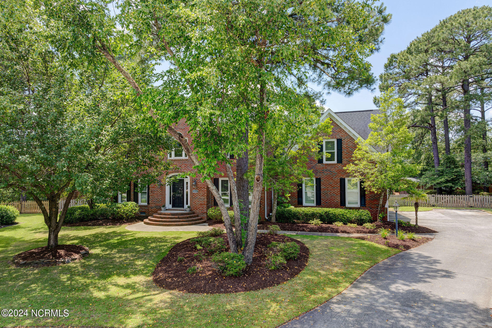 3212 Snowberry Court