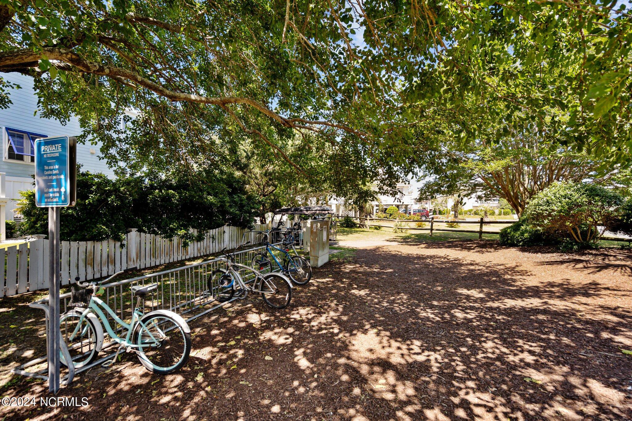 929 Coast Walk Lane