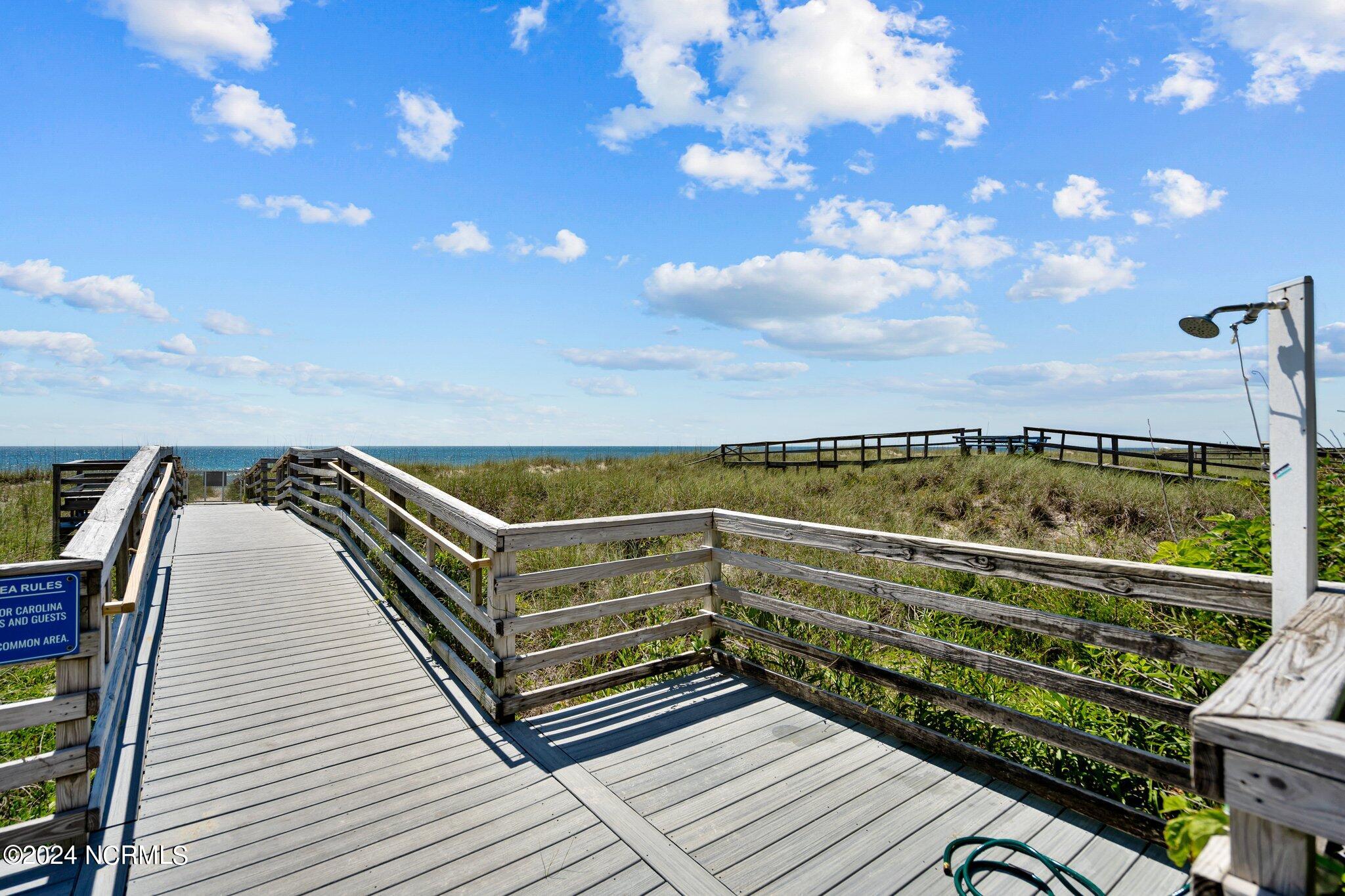 929 Coast Walk Lane