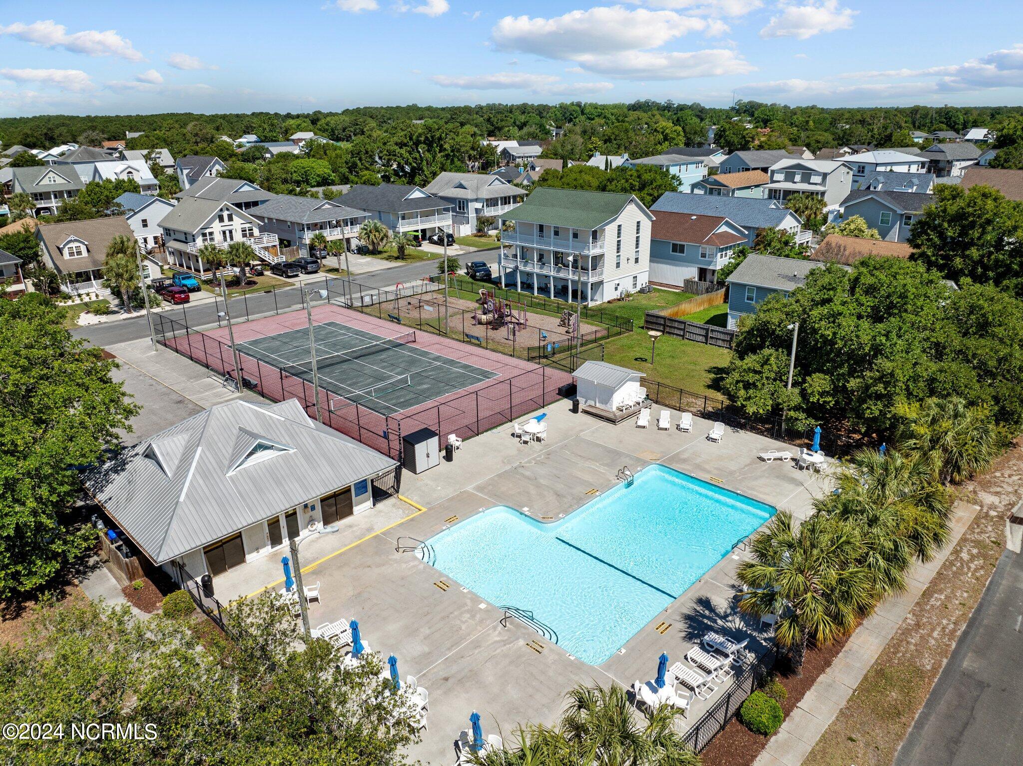 929 Coast Walk Lane
