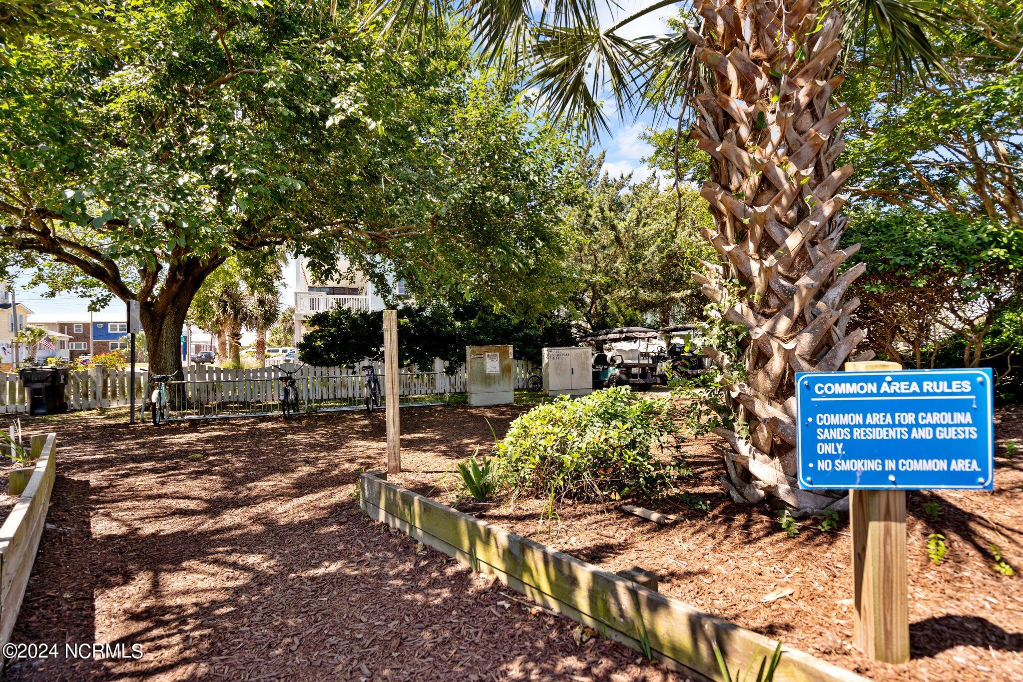 929 Coast Walk Lane