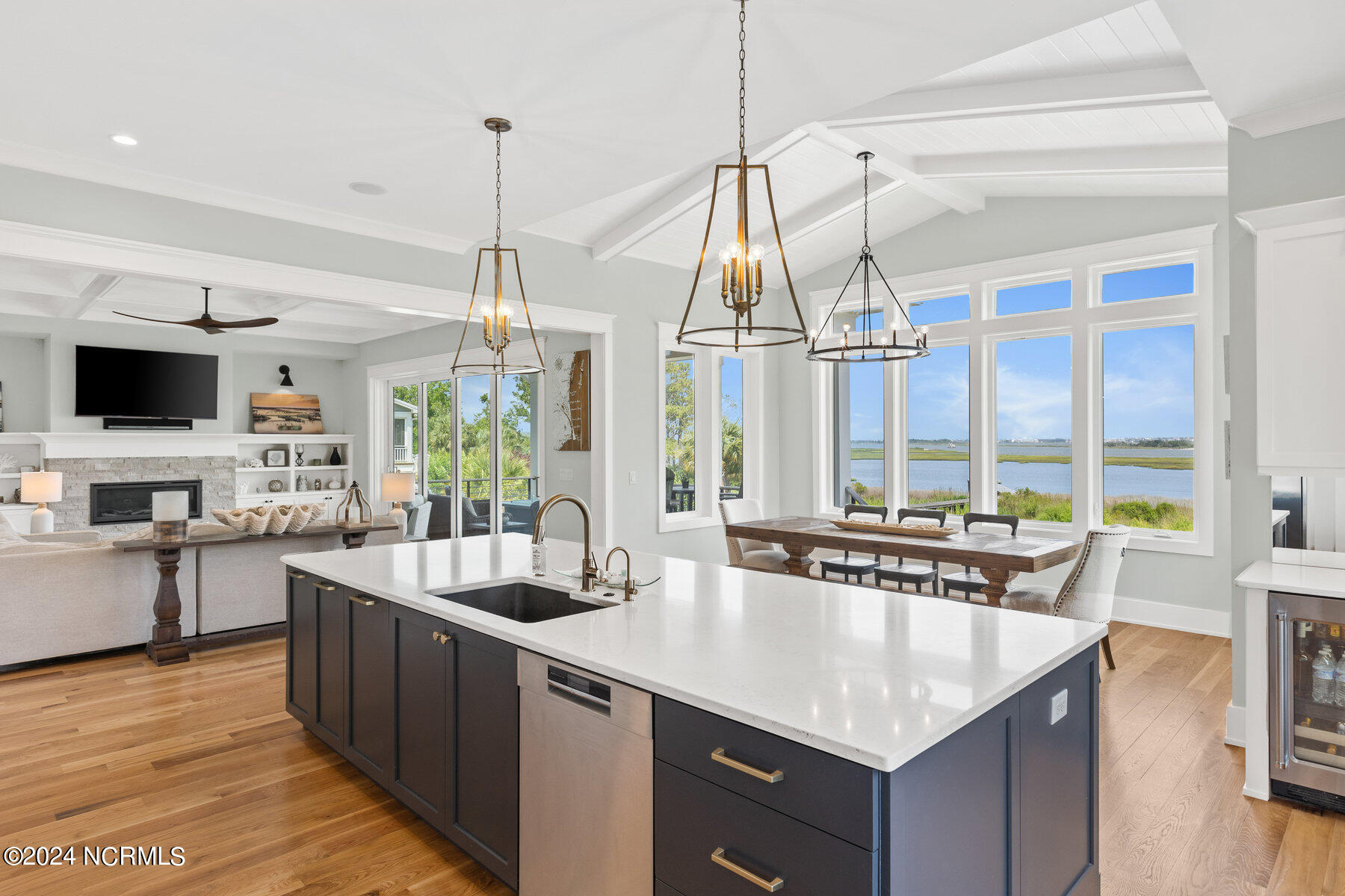 320 Ballast Point Road