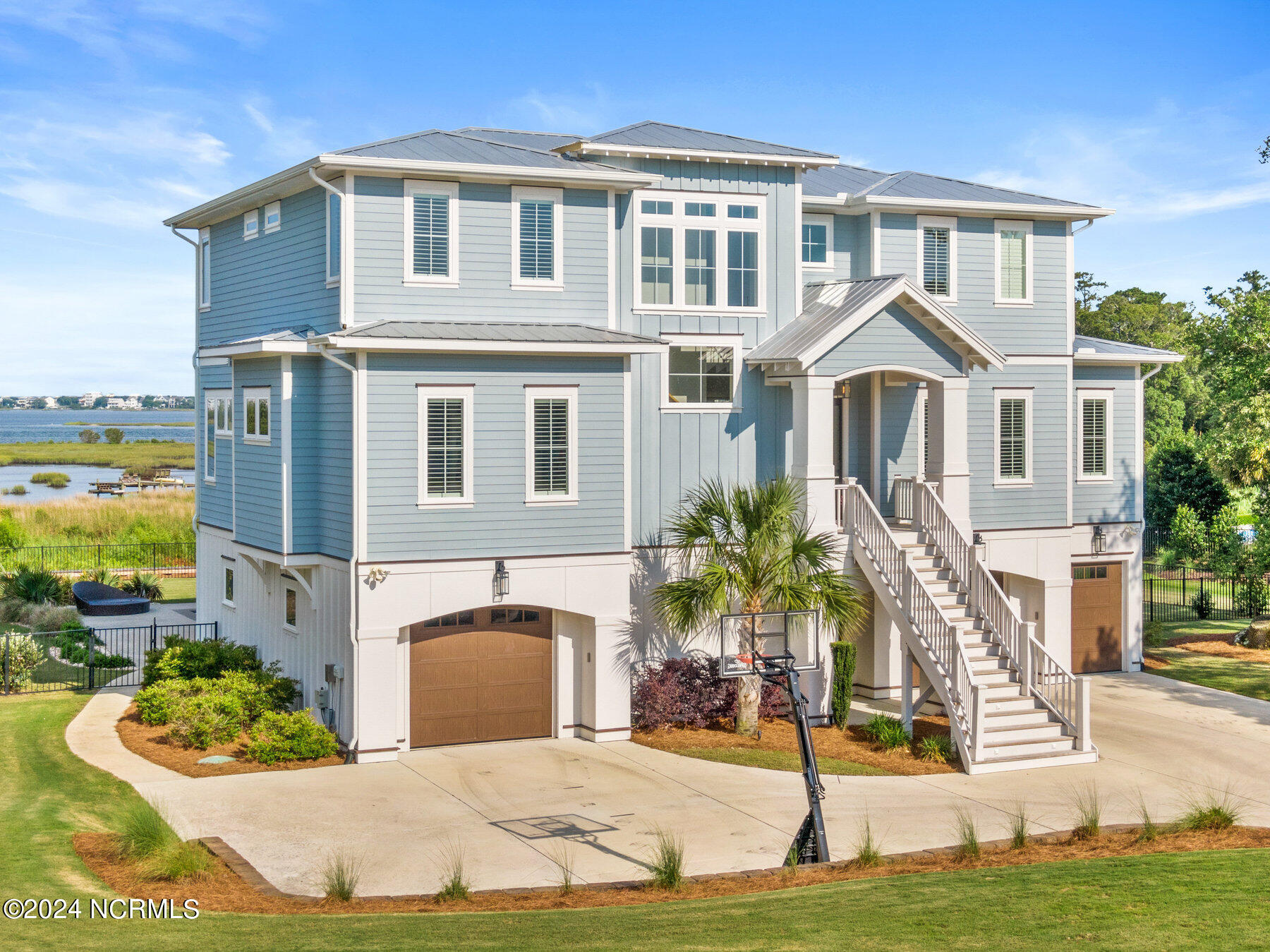 320 Ballast Point Road