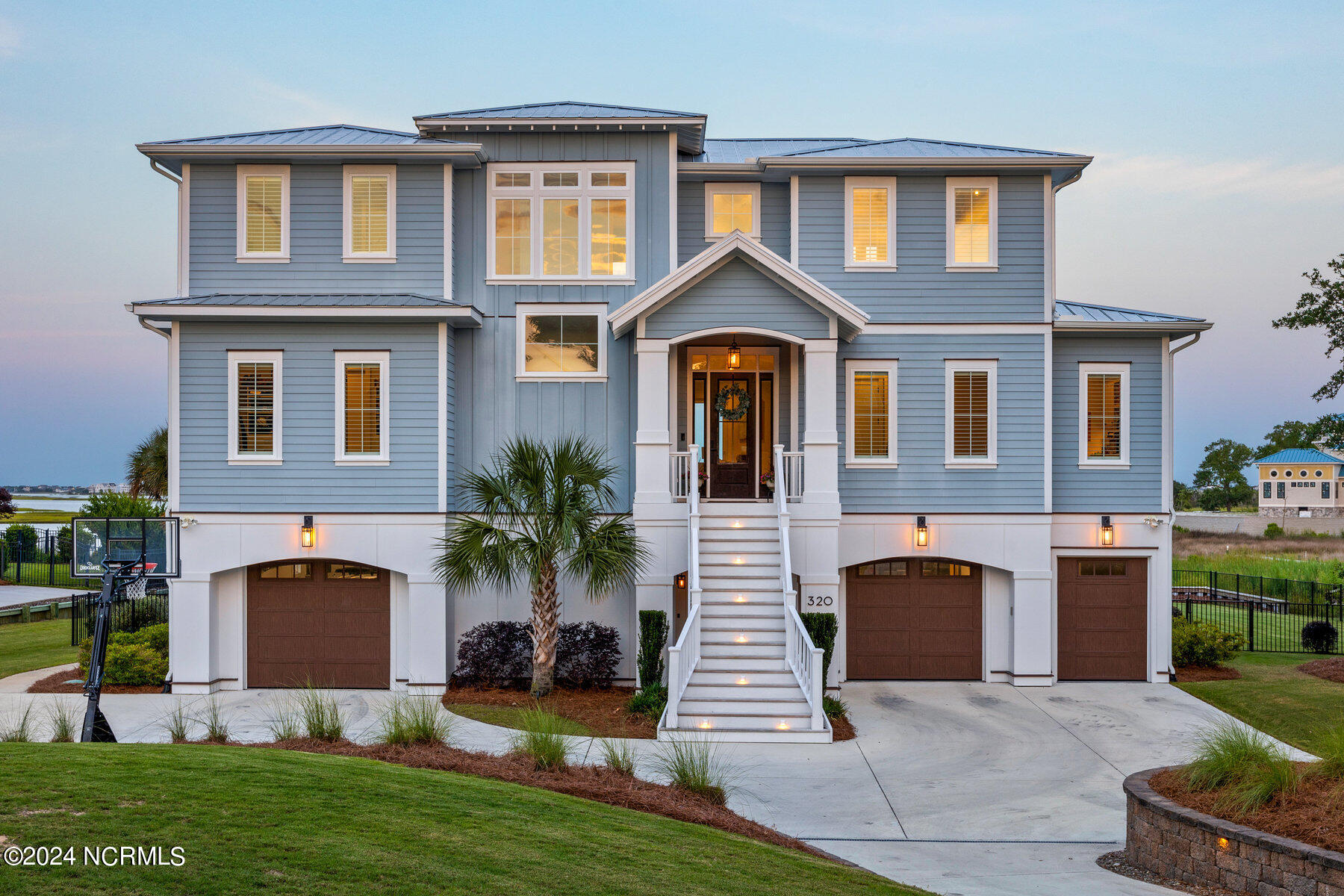 320 Ballast Point Road